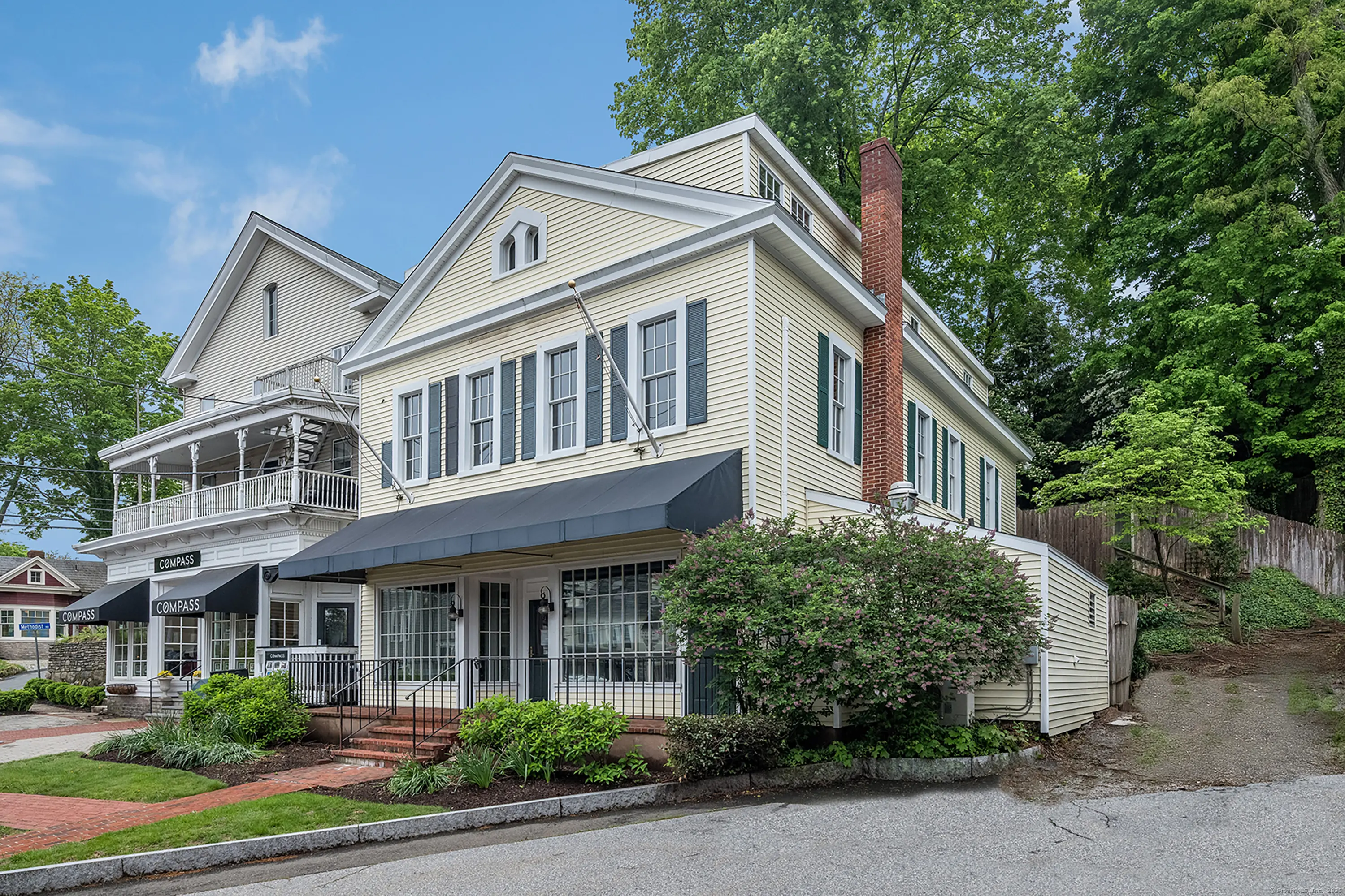 3 Essex Square, Essex