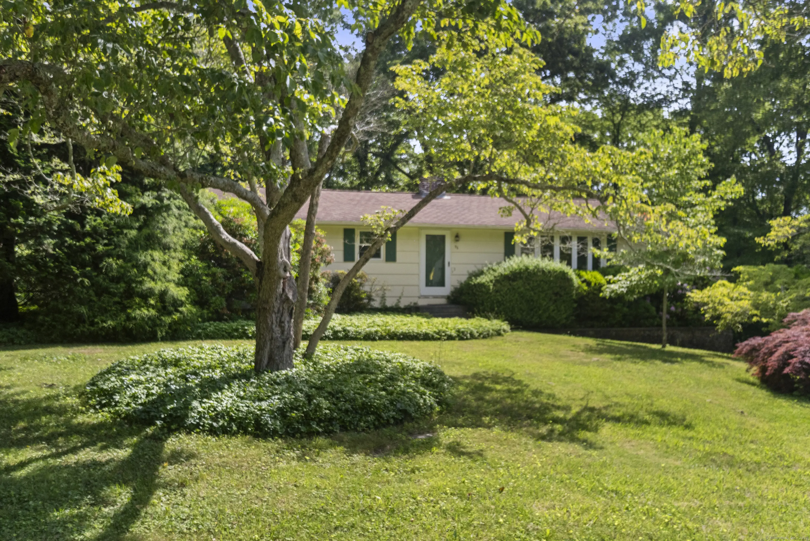96 Dogwood Lane, Groton