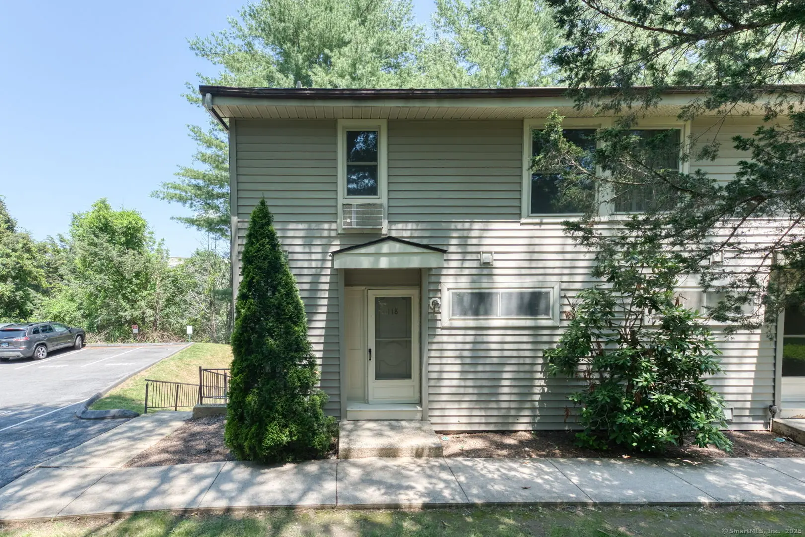 118 Sheraton Lane 118, Norwich