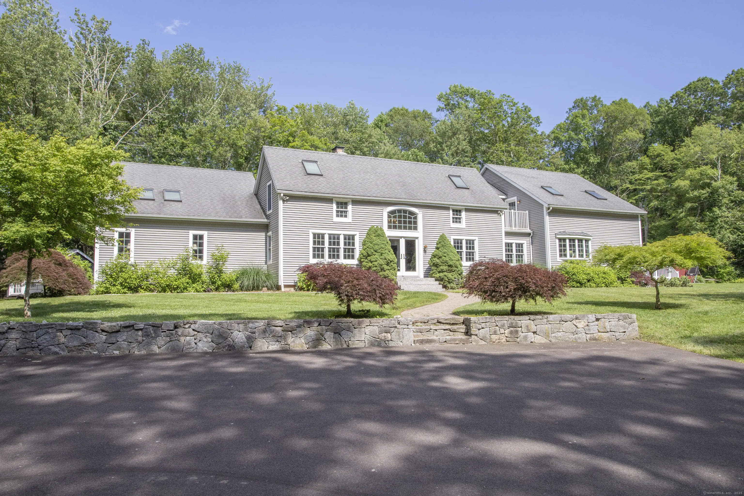 8 Route 148, Killingworth