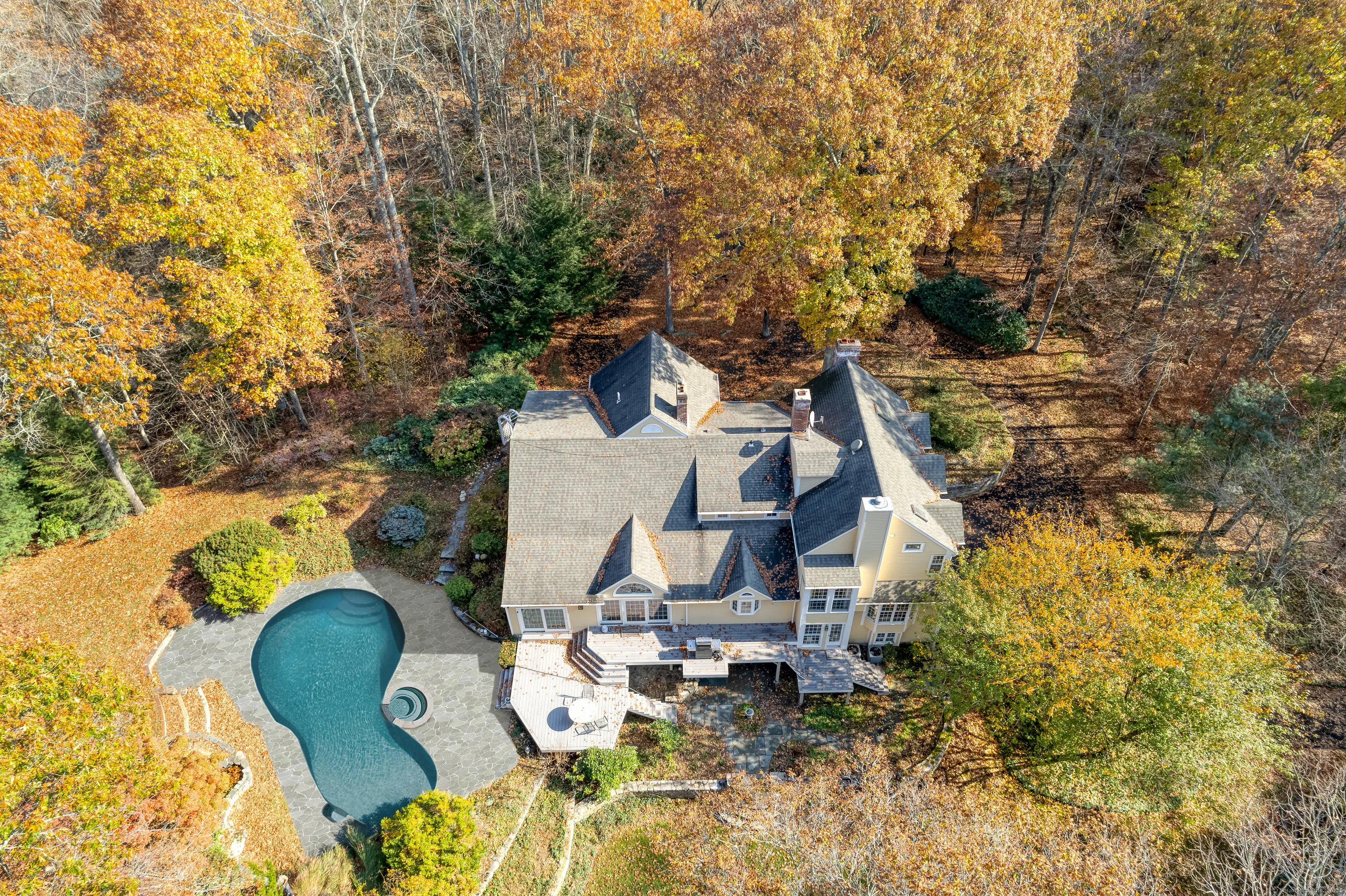 604 West Lake Avenue, Guilford