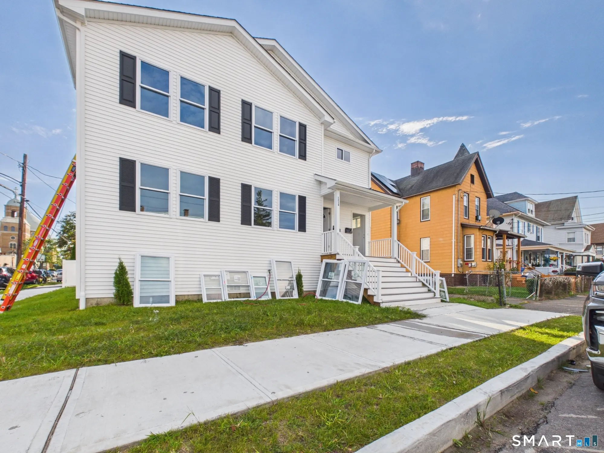 1218 Kossuth Street, Bridgeport