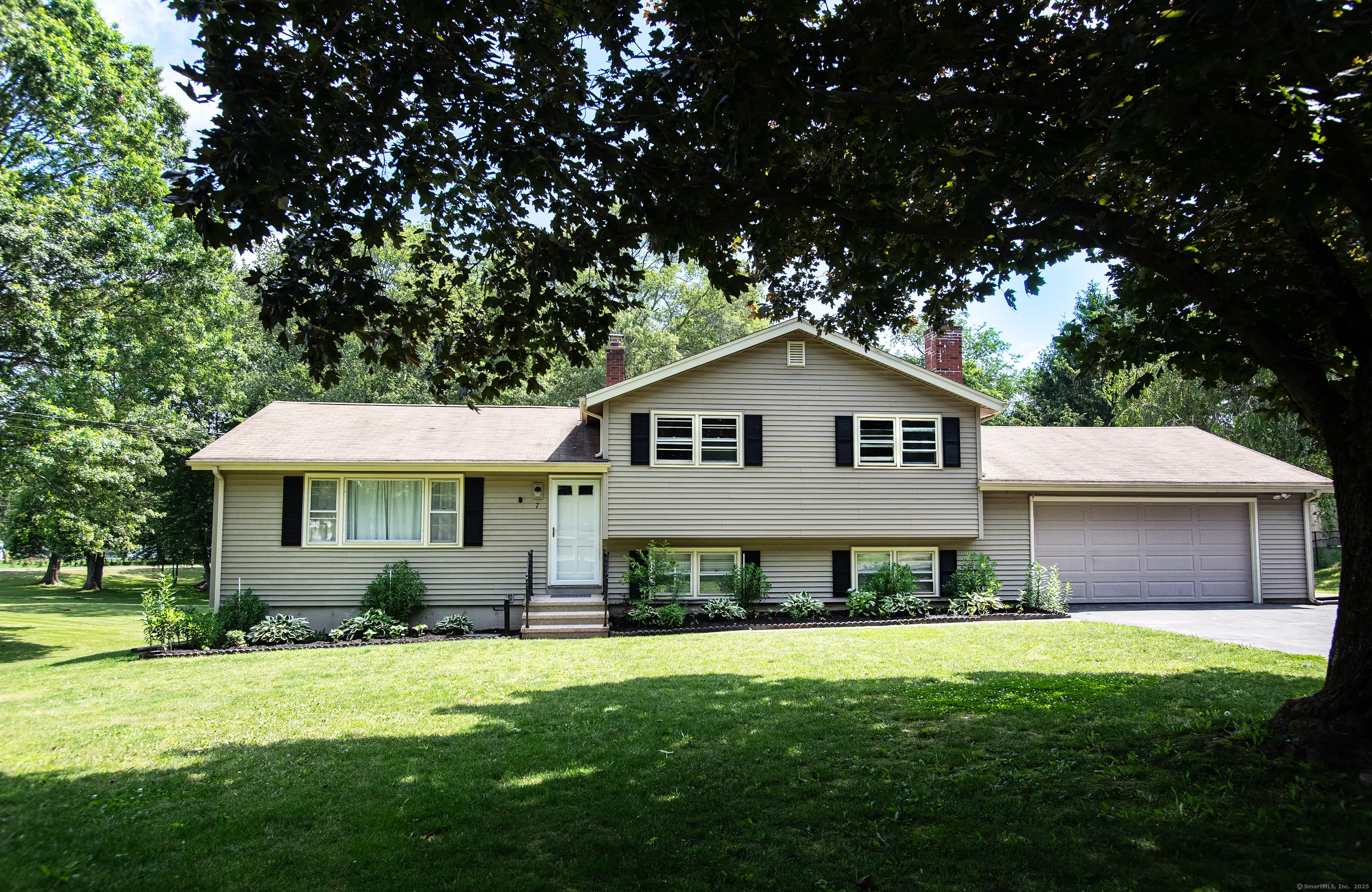 7 Derenthal Drive, Madison