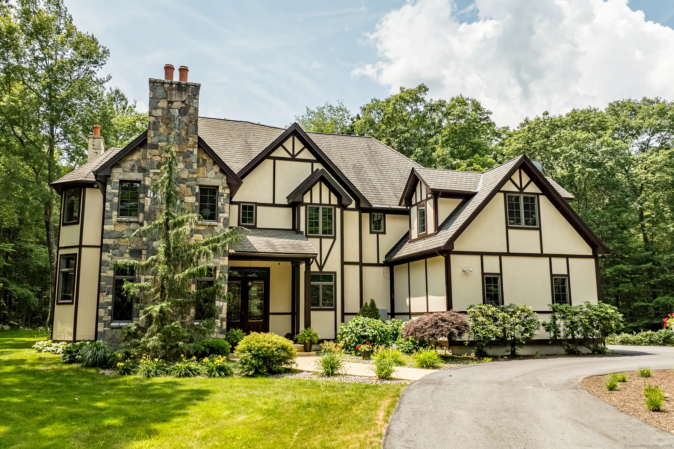 76 Mill Brook Lane, Woodstock