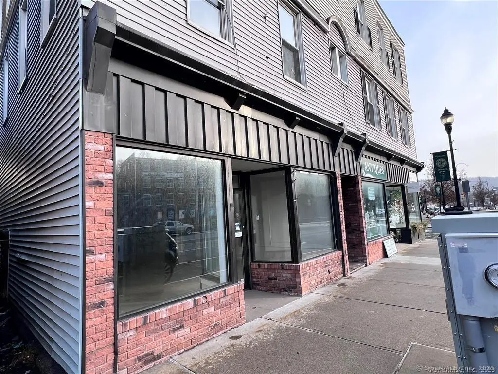 452 Main Street, Winchester