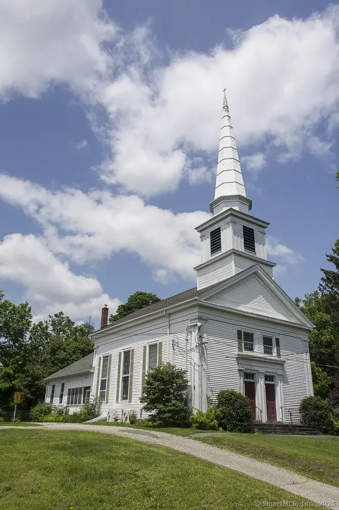 685 Kent Road, New Milford