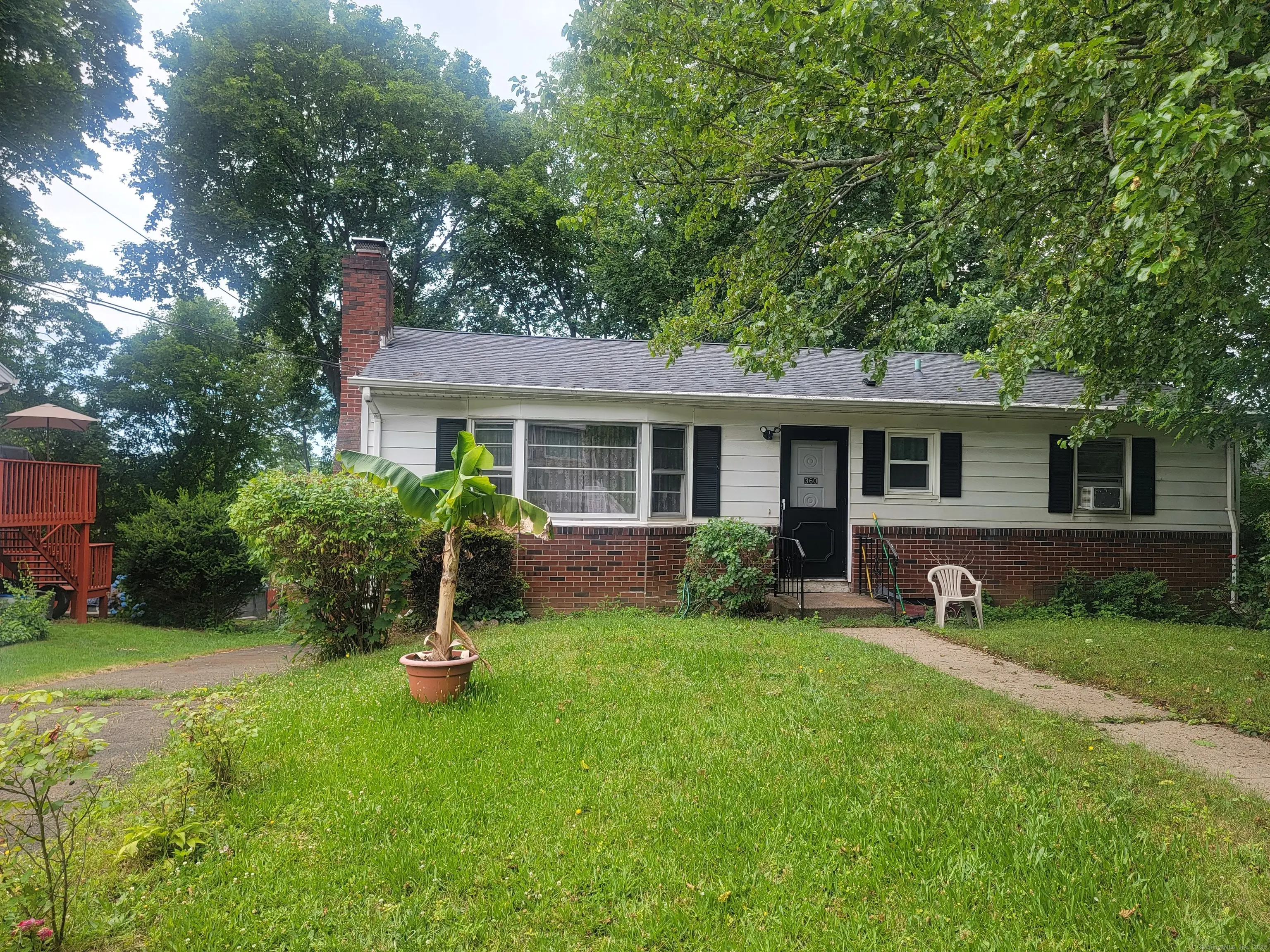 360 Kneeland Road, New Haven