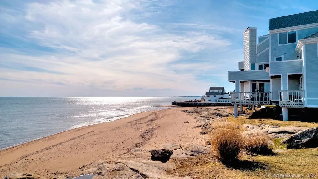 2 Mansfield Grove Road 262, East Haven