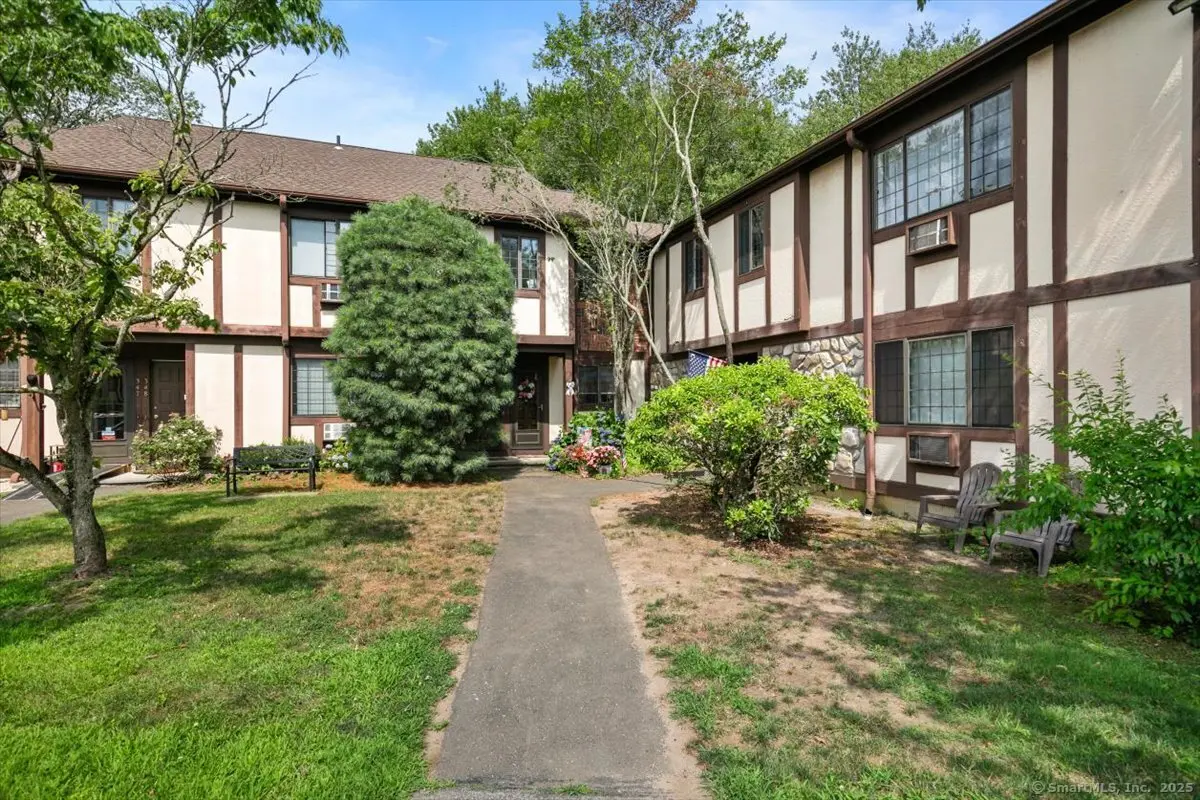 341 Foxwood Lane 341, Milford