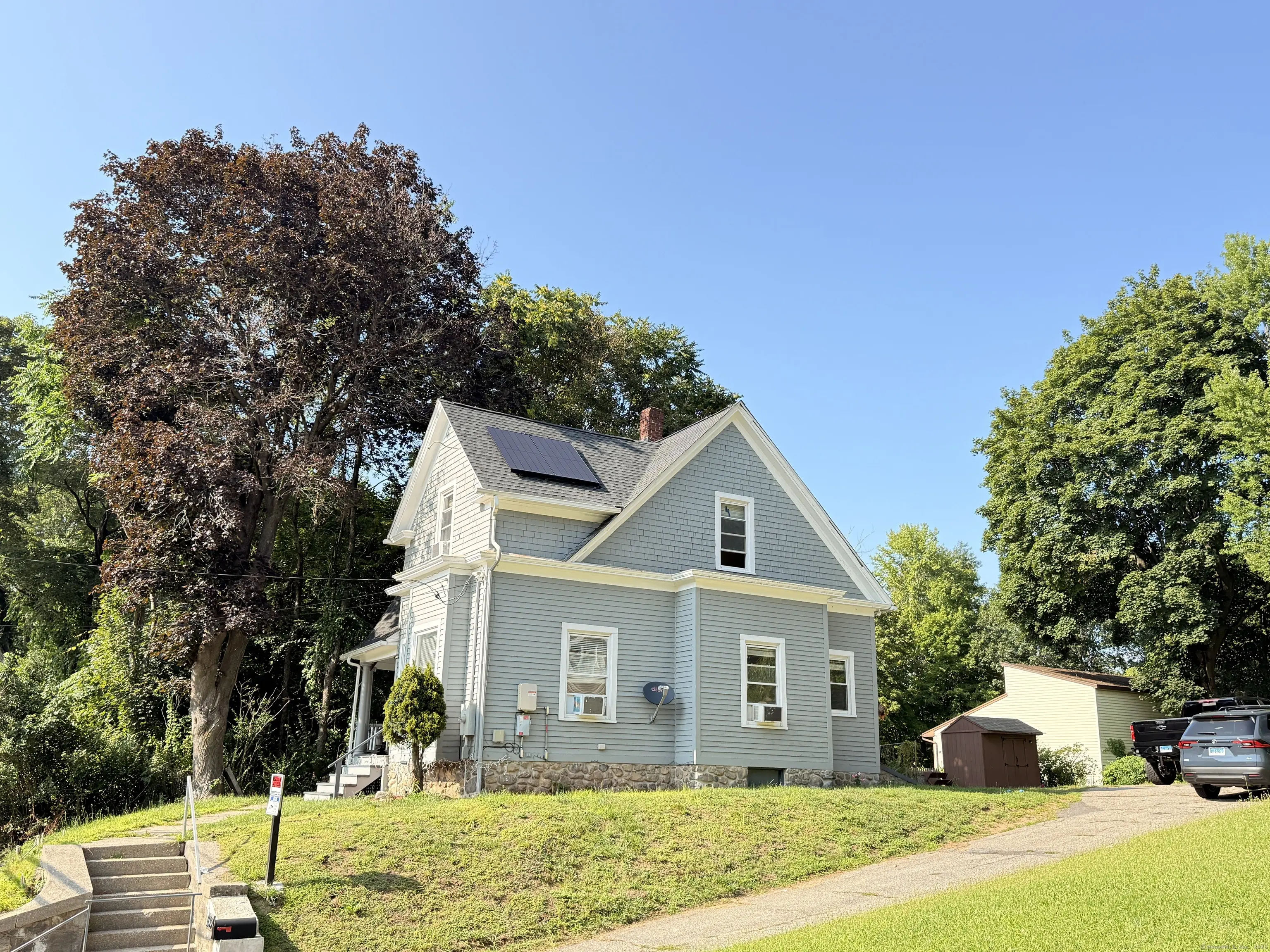 1135 Hamilton Avenue, Waterbury