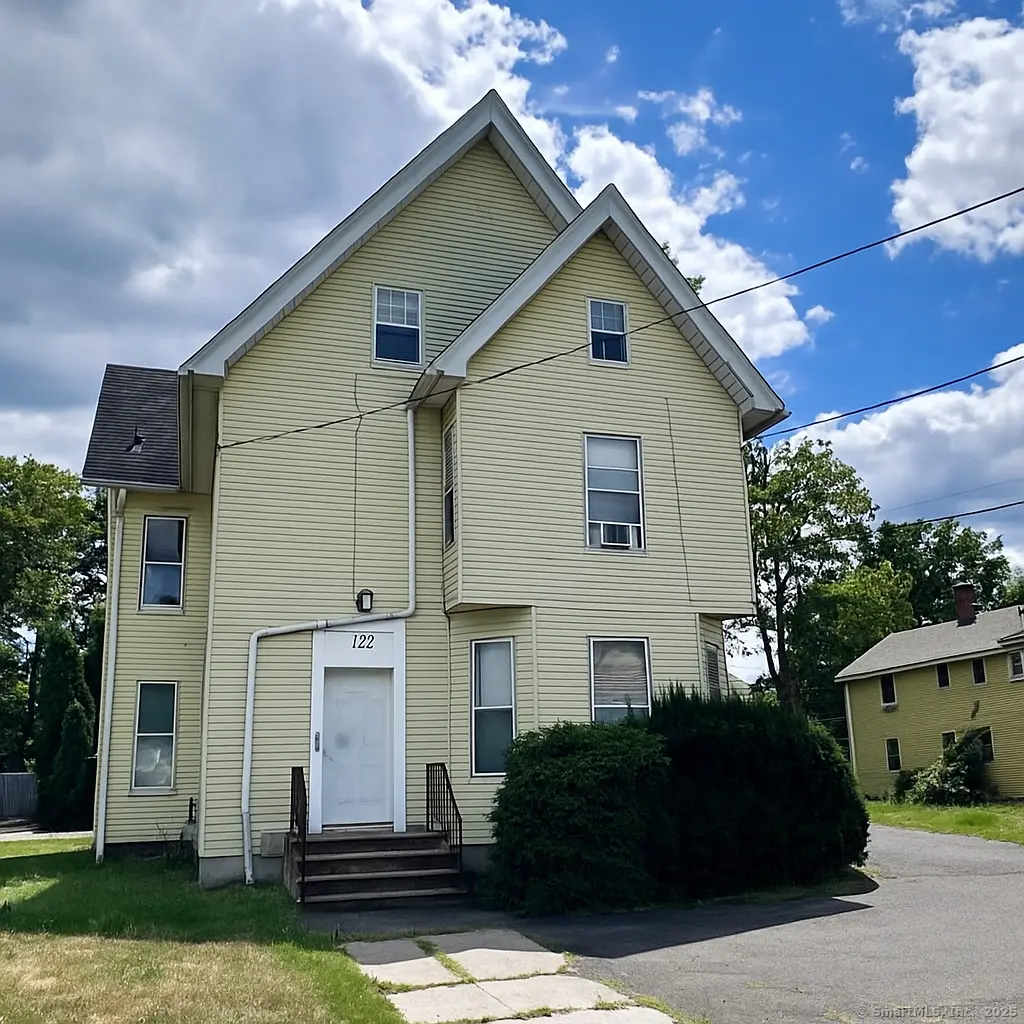 122 West Main Street, Plainville