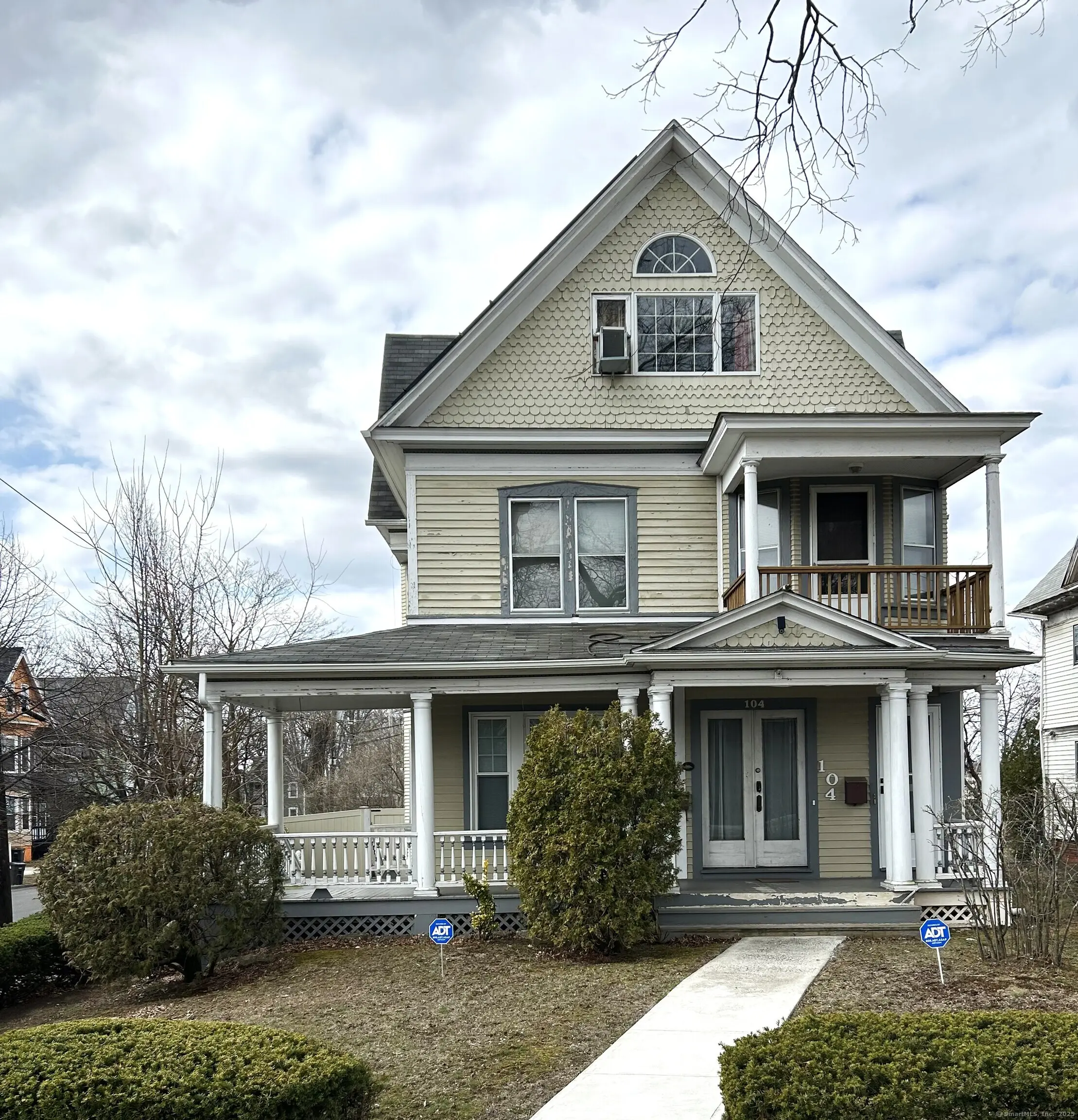 104 Howard Avenue, New Haven