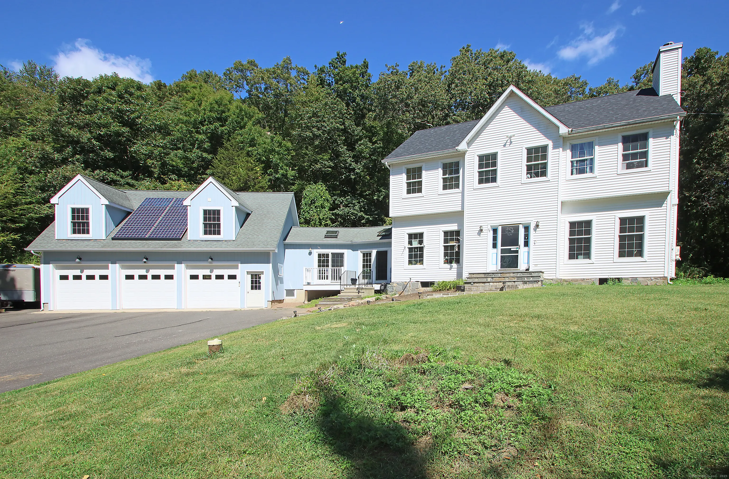 68 East Village Road, Monroe