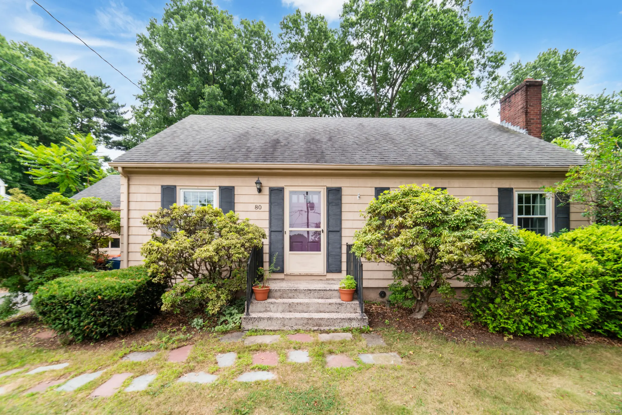 80 Dryden Drive, Meriden