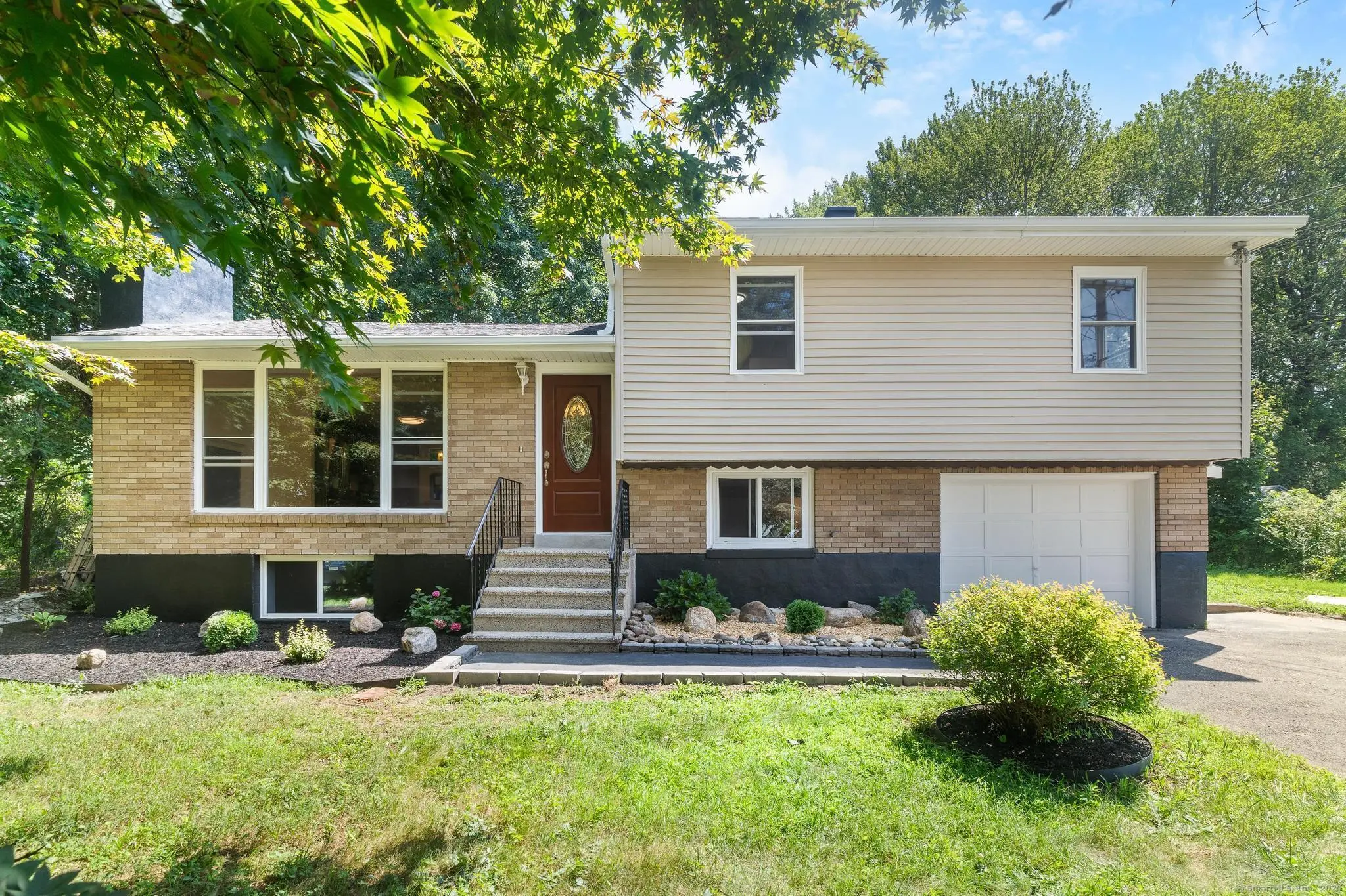 55 Colby Lane, Wolcott