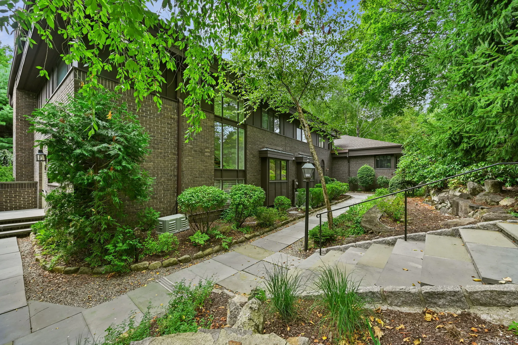 289 New Norwalk Road 22, New Canaan