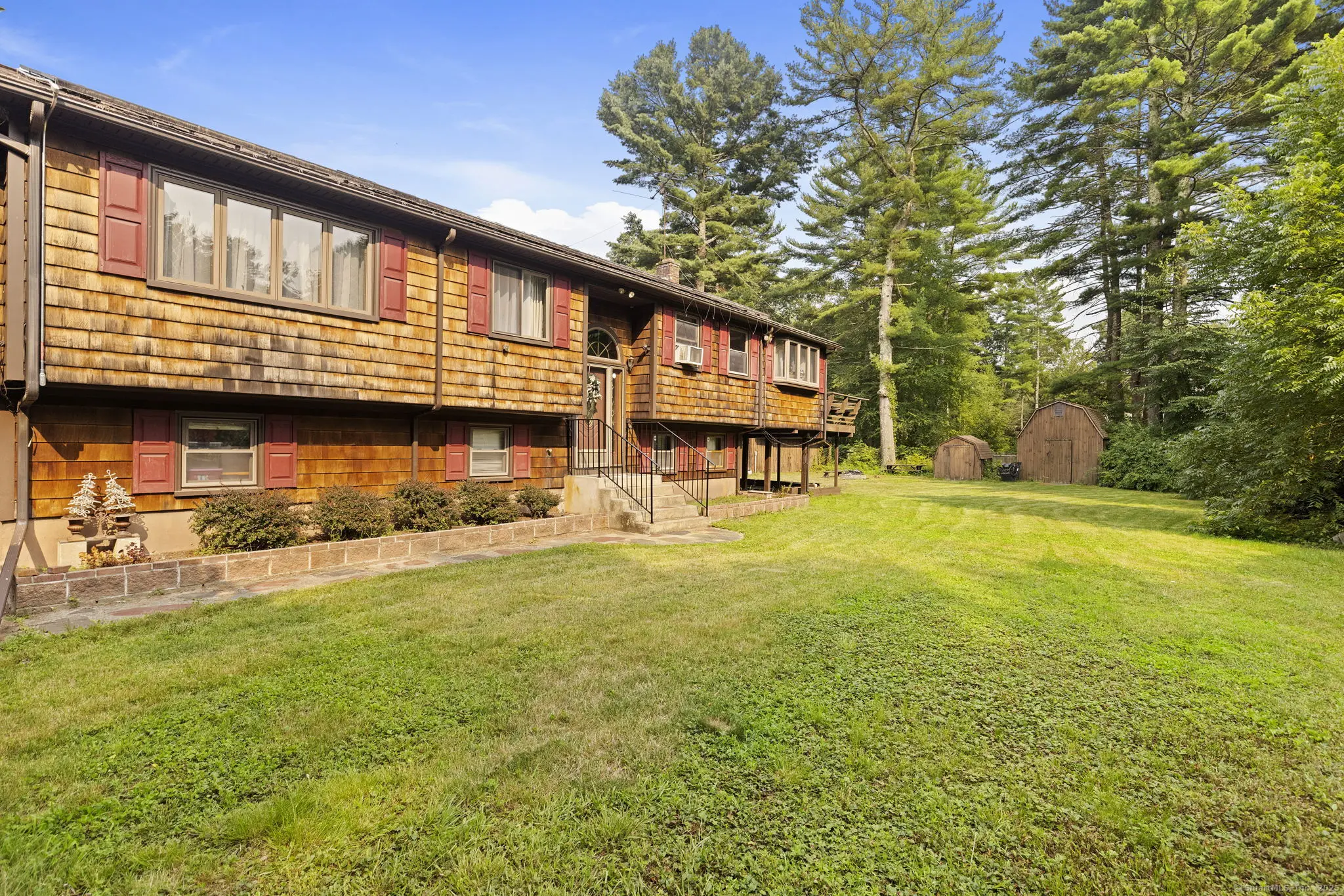 112 Bailey Pond Road, Voluntown