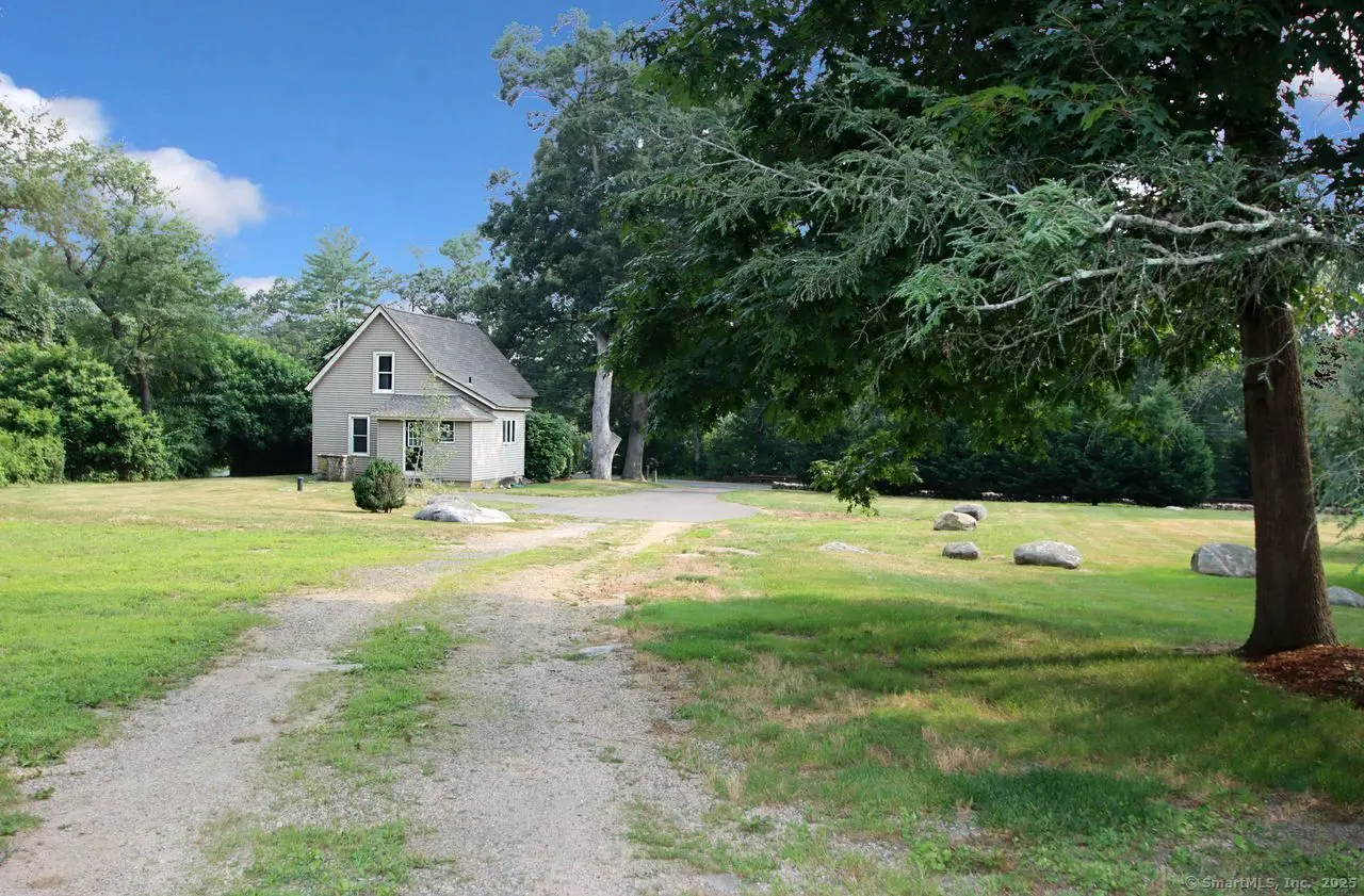 141 Duck Hole Road, Madison