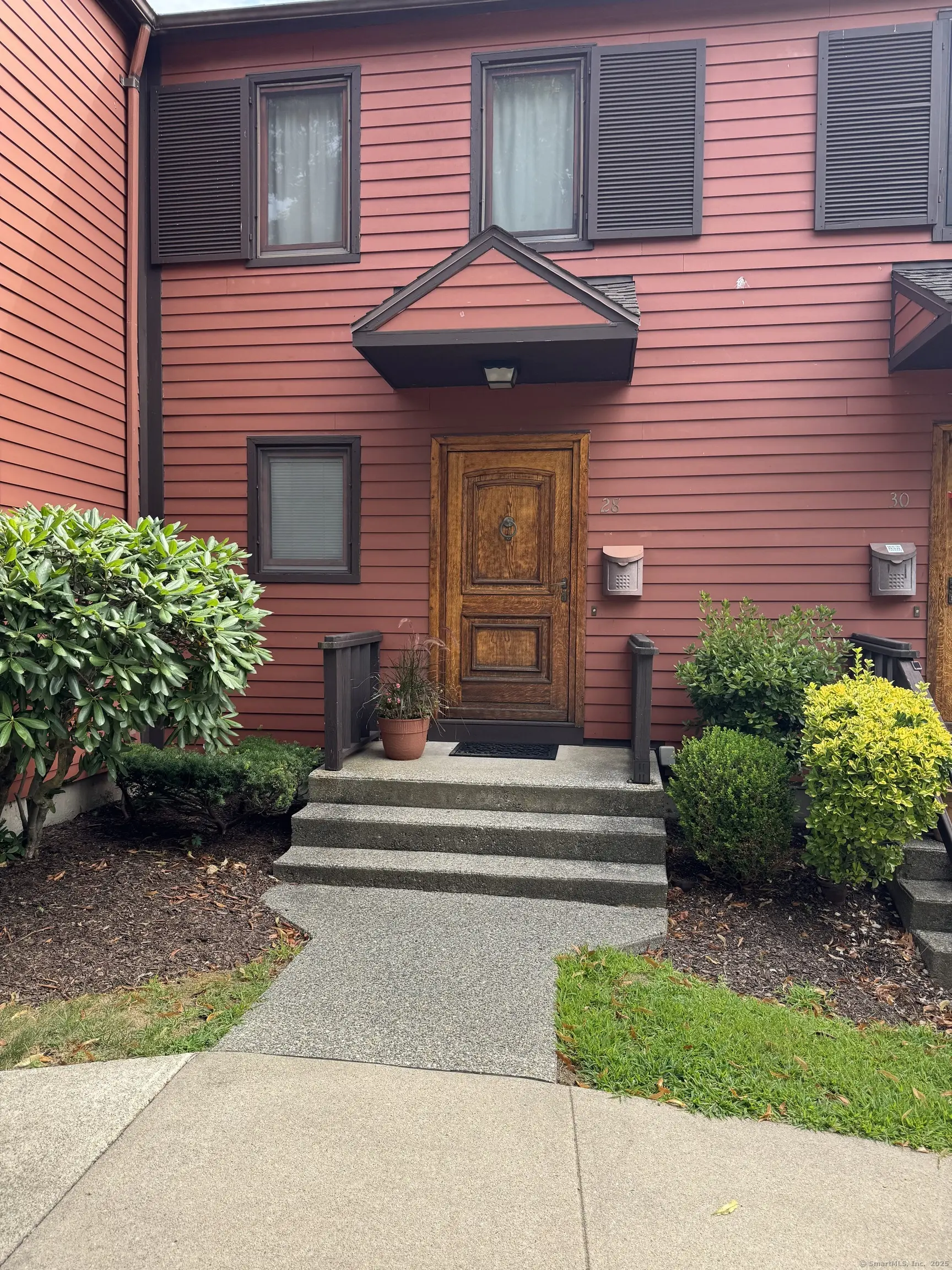 28 Courtland Drive 28, Groton