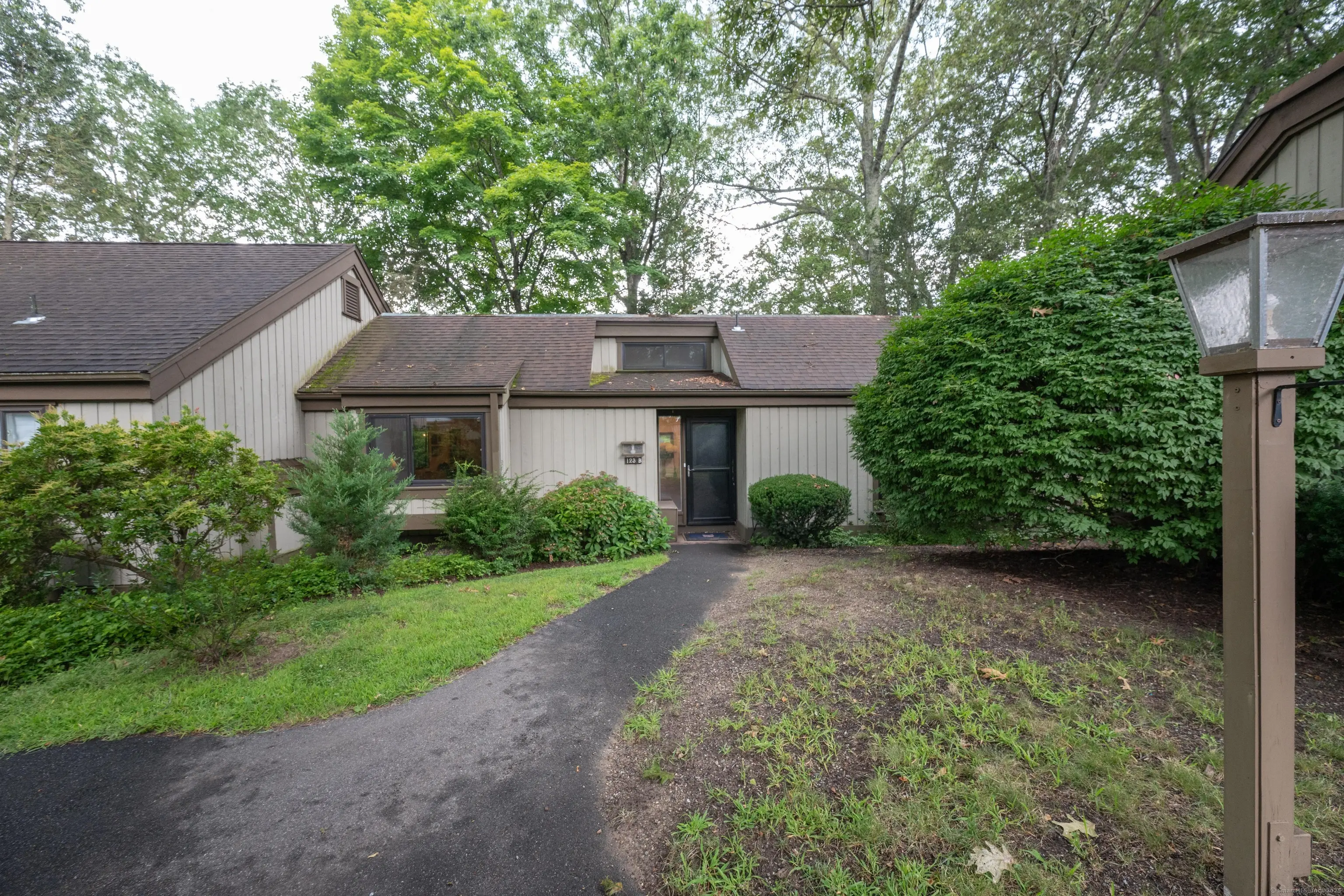 123 Heritage Village B, Southbury