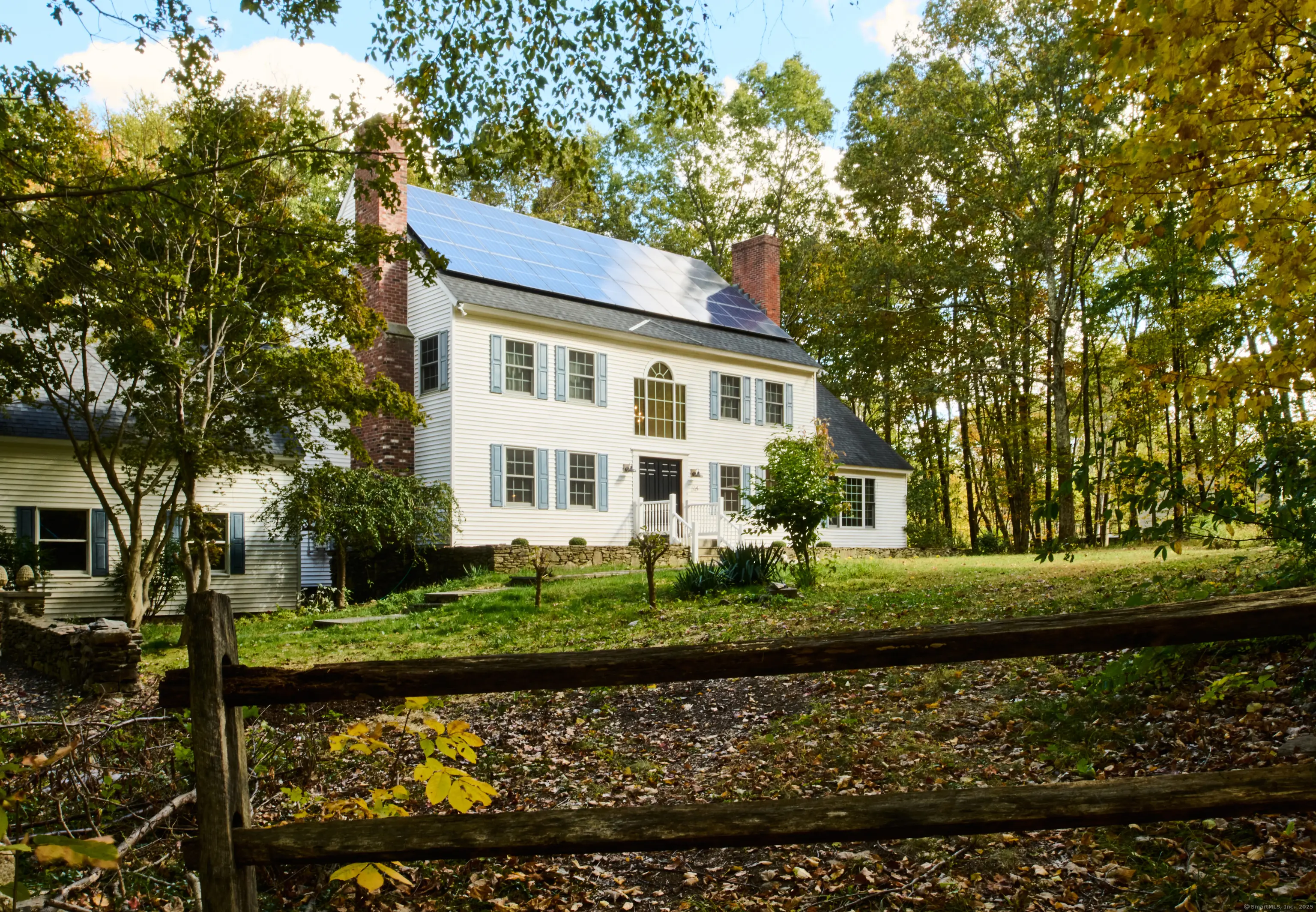 24 Hickory Lane, Roxbury