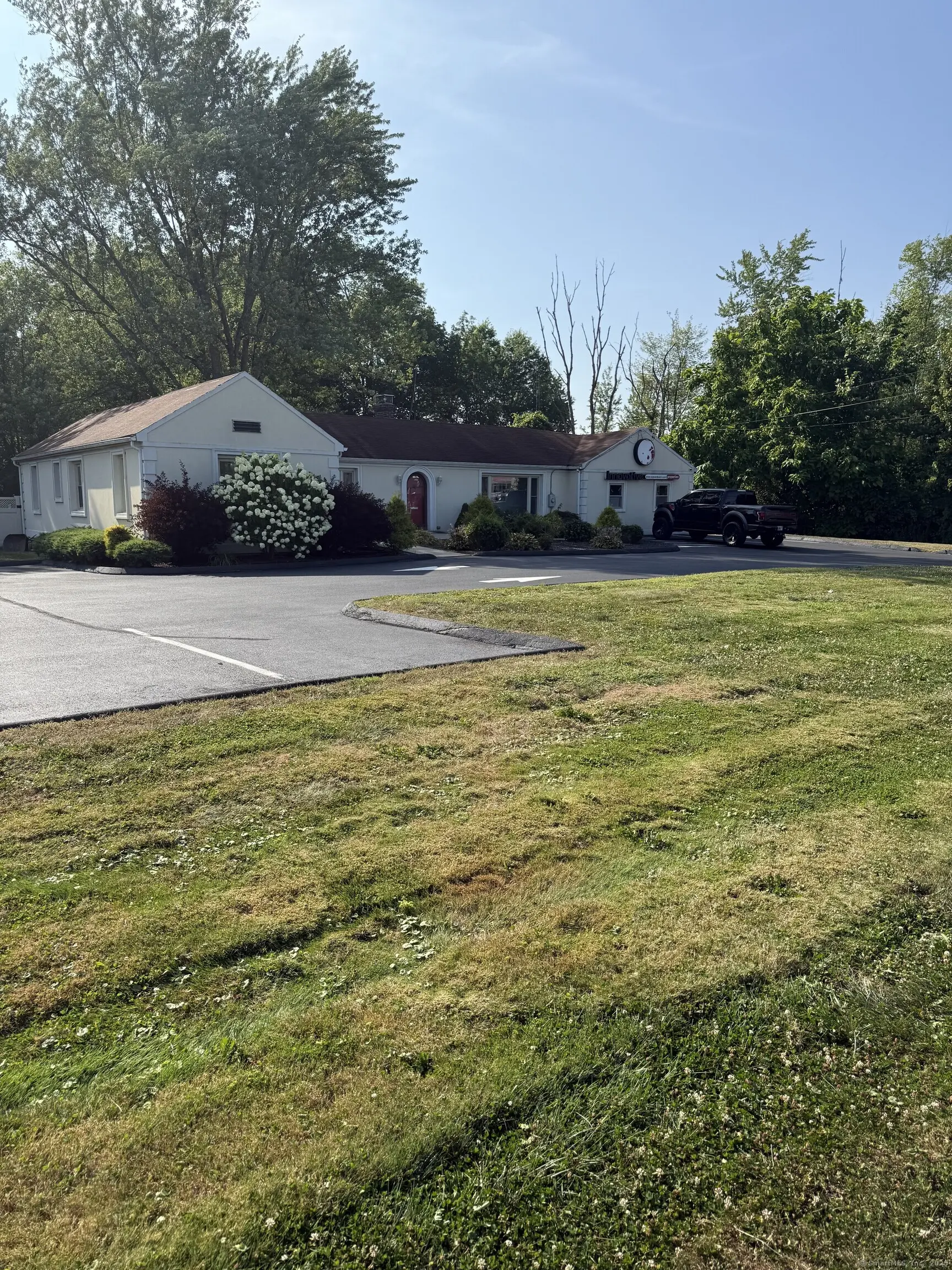 609 Newfield Street, Middletown