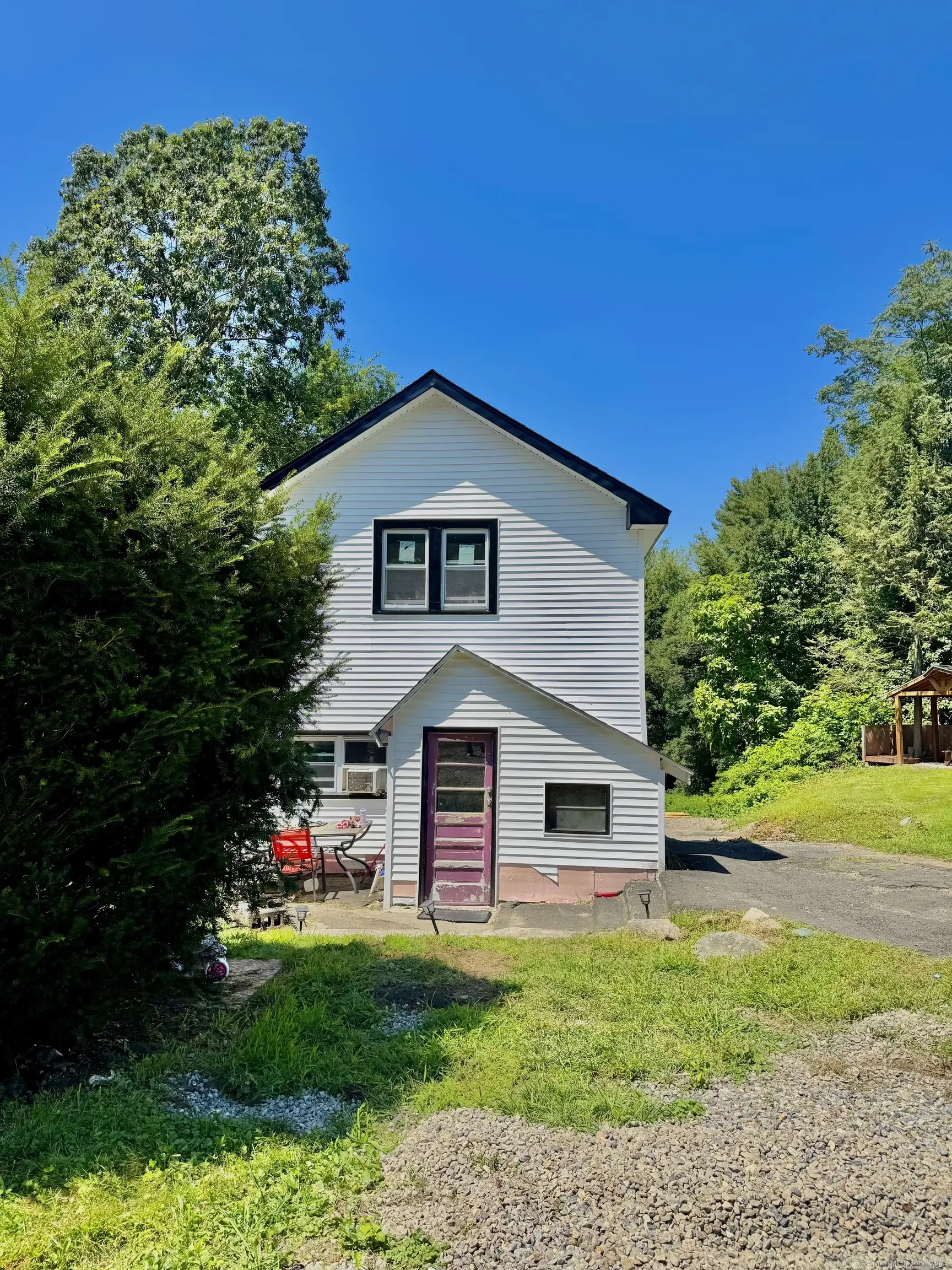 947 Pearl Lake Road, Waterbury