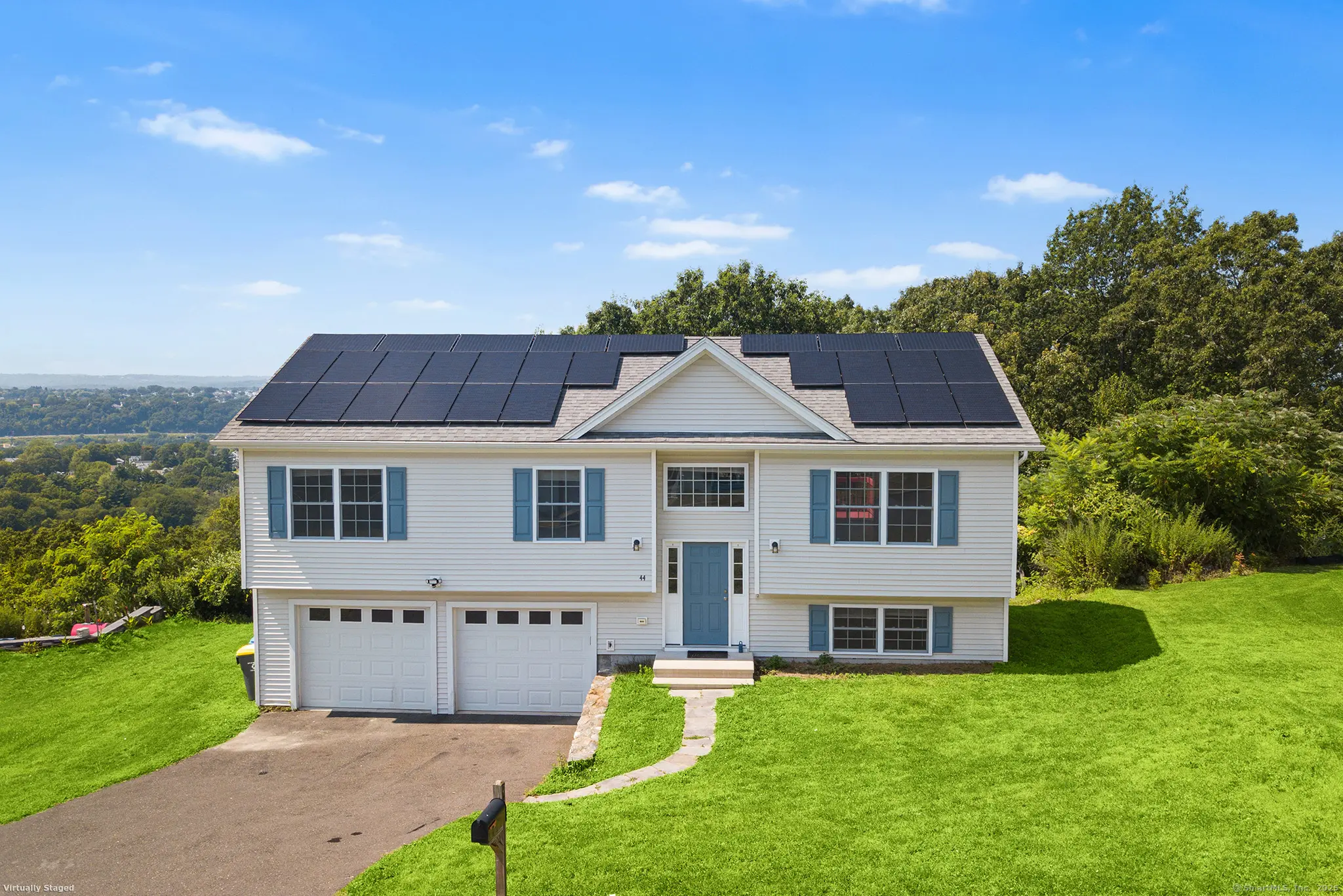 44 Shadybrook Lane, Waterbury