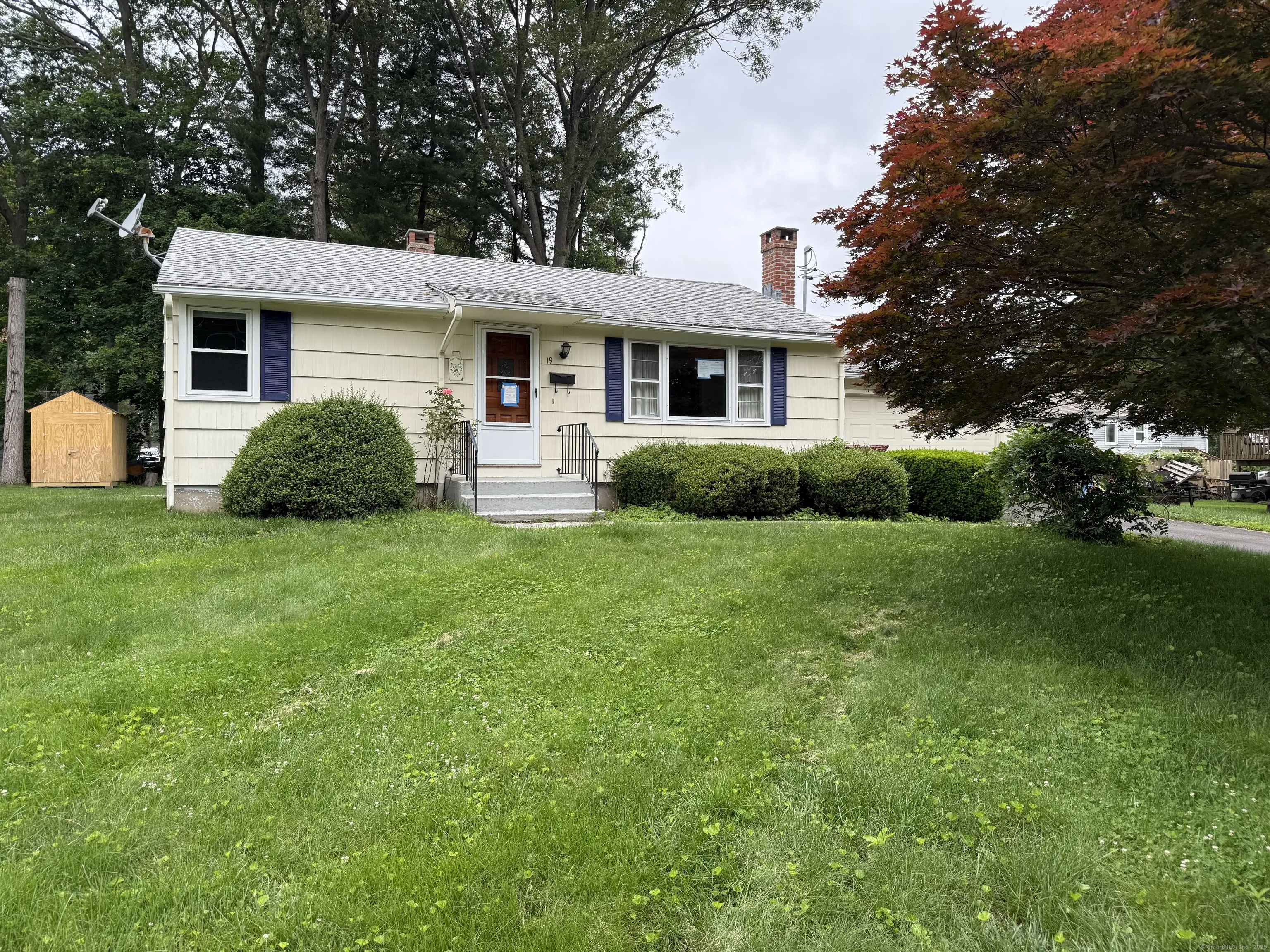 19 Casper Court, Naugatuck