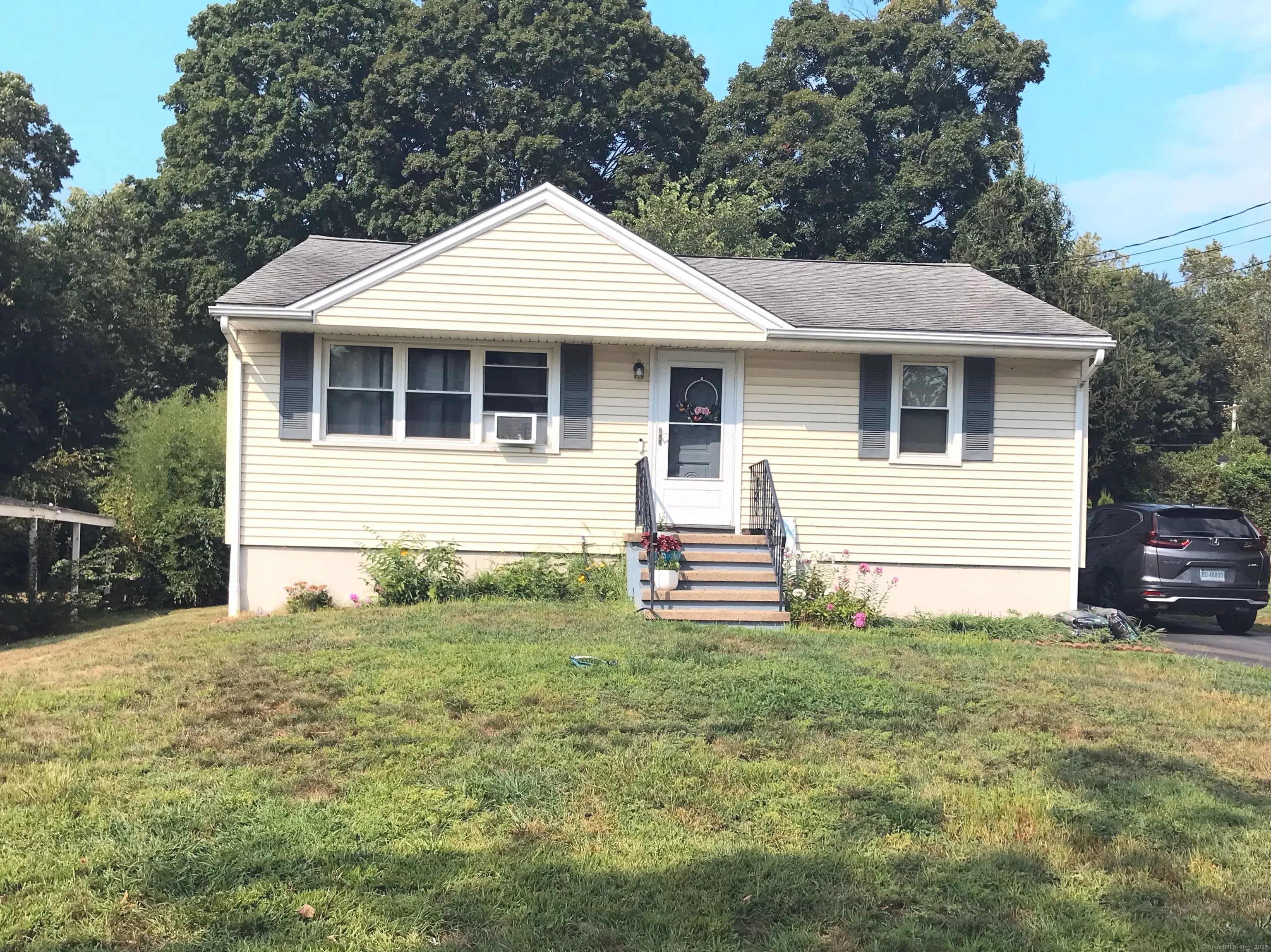 46 Harrison Drive, Hamden