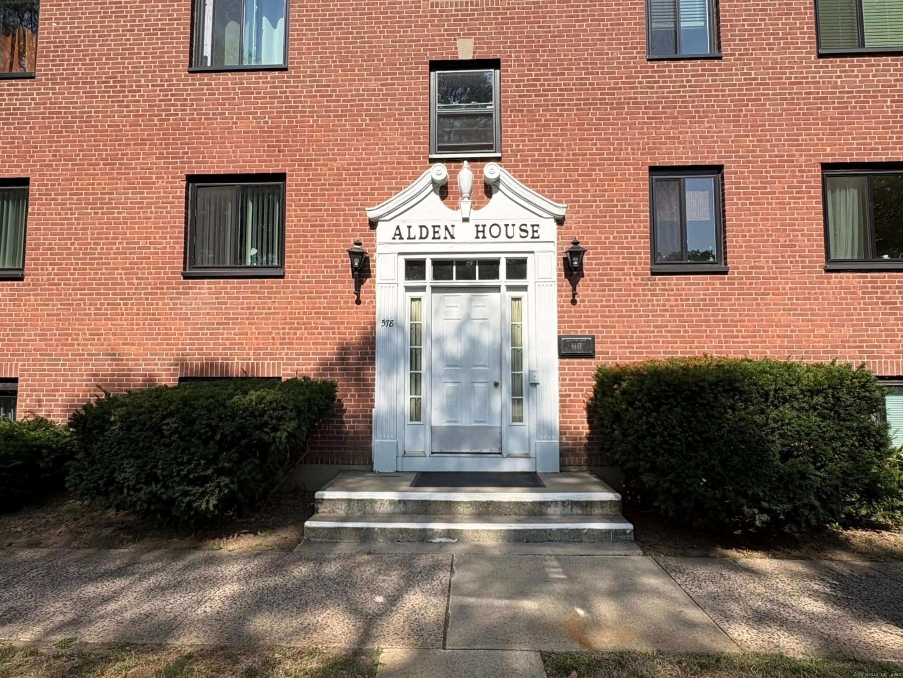 570 Whitney Avenue L1, New Haven