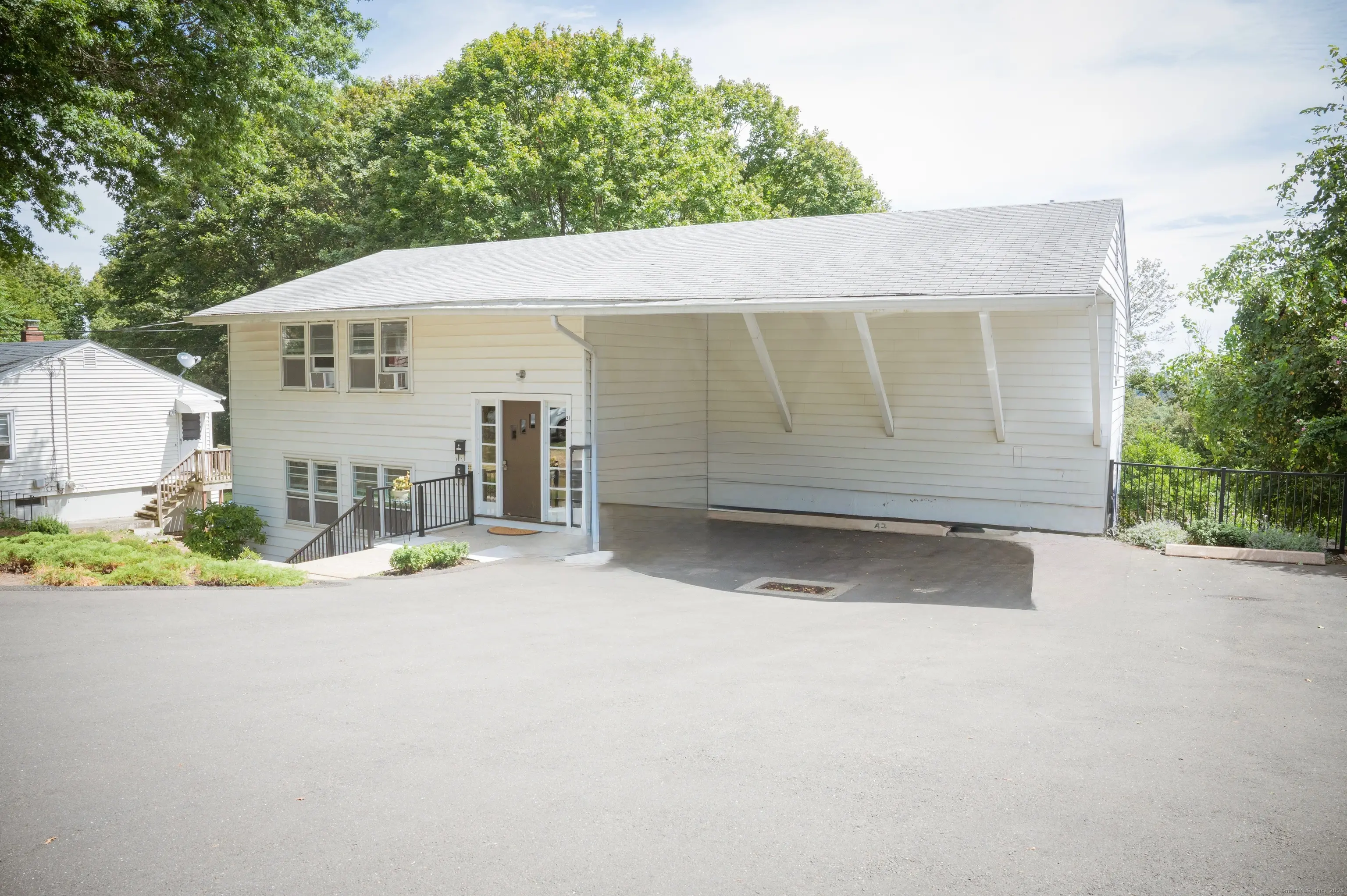 21 Hillside Avenue B2, New Haven