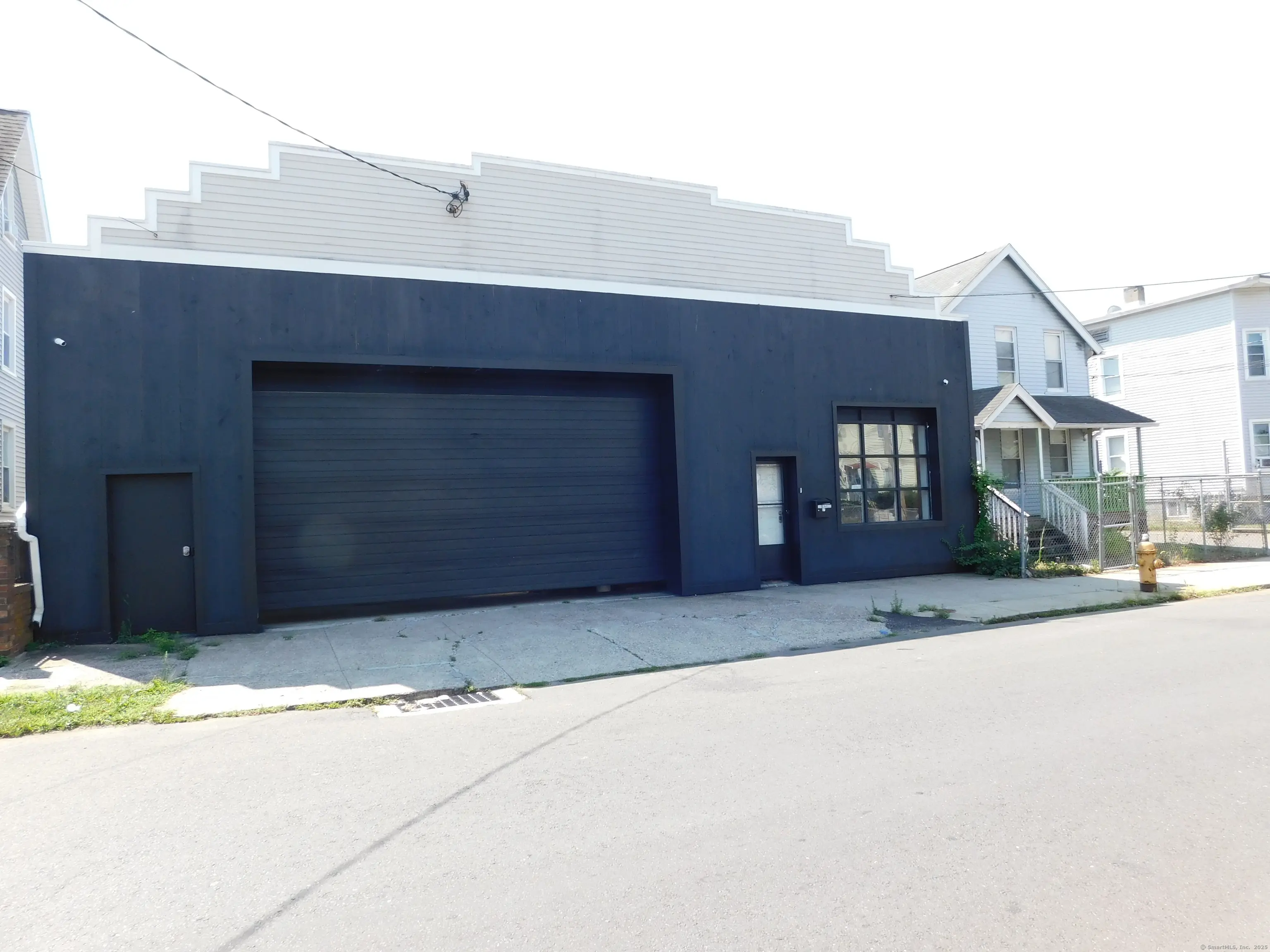 335 Charles Street, Bridgeport