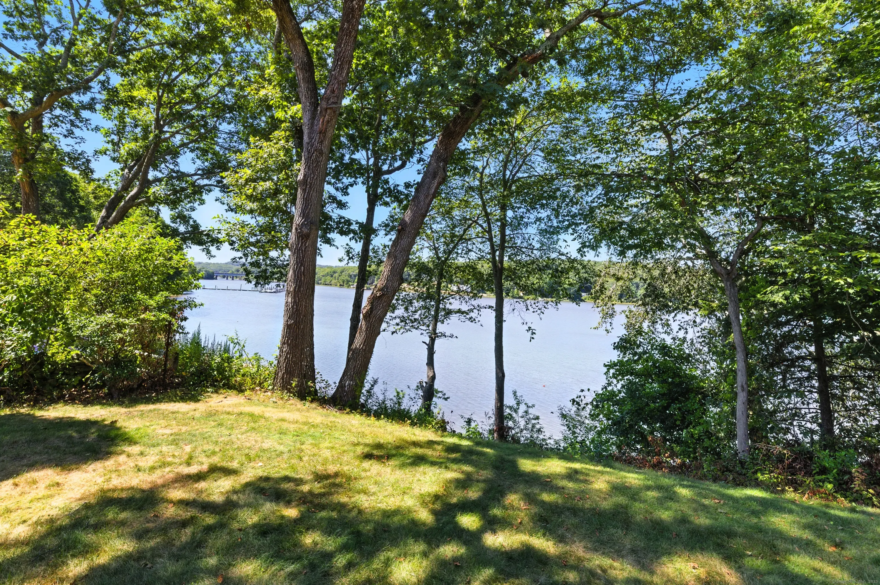 40 Riverbend Drive, Stonington