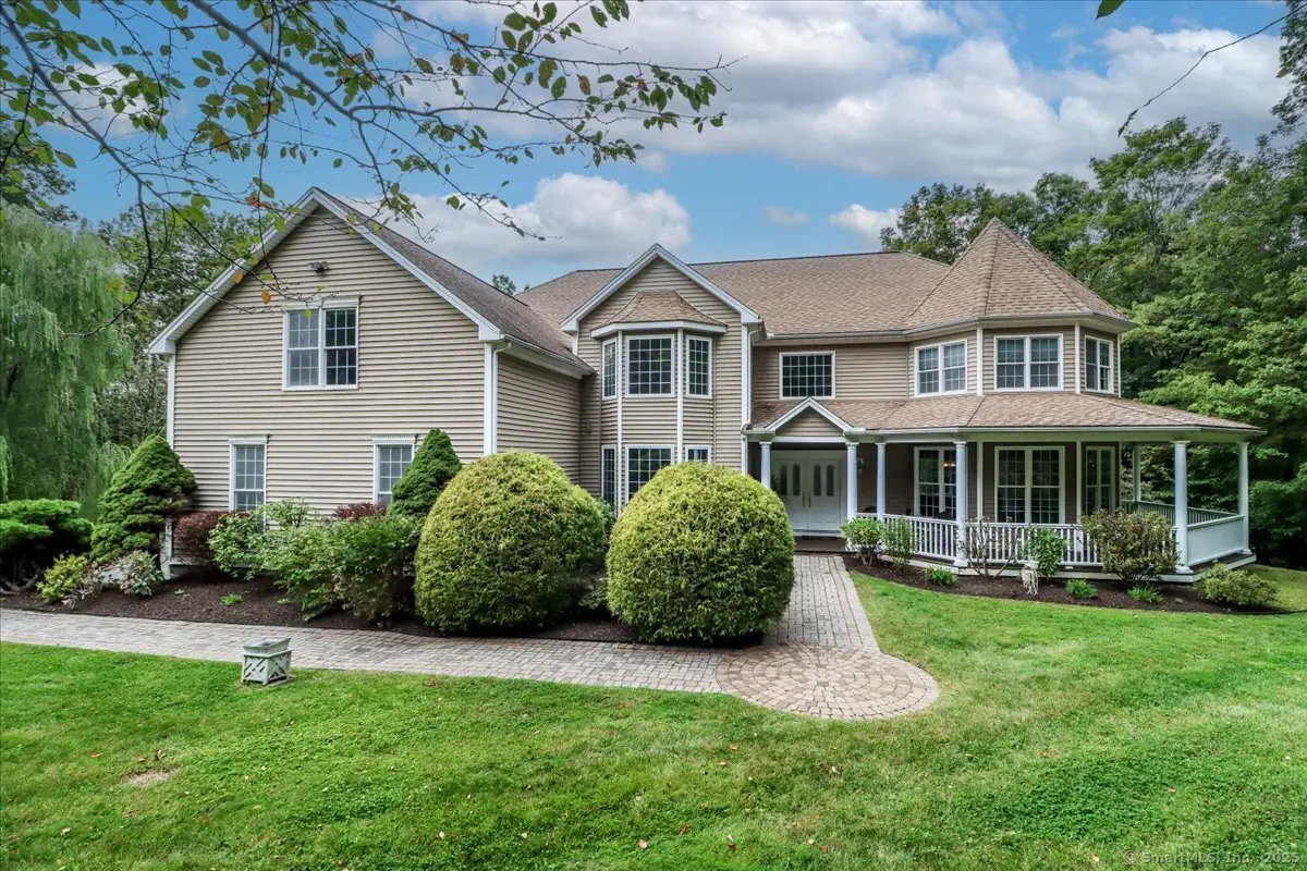 151 Guernsey Lane, New Milford