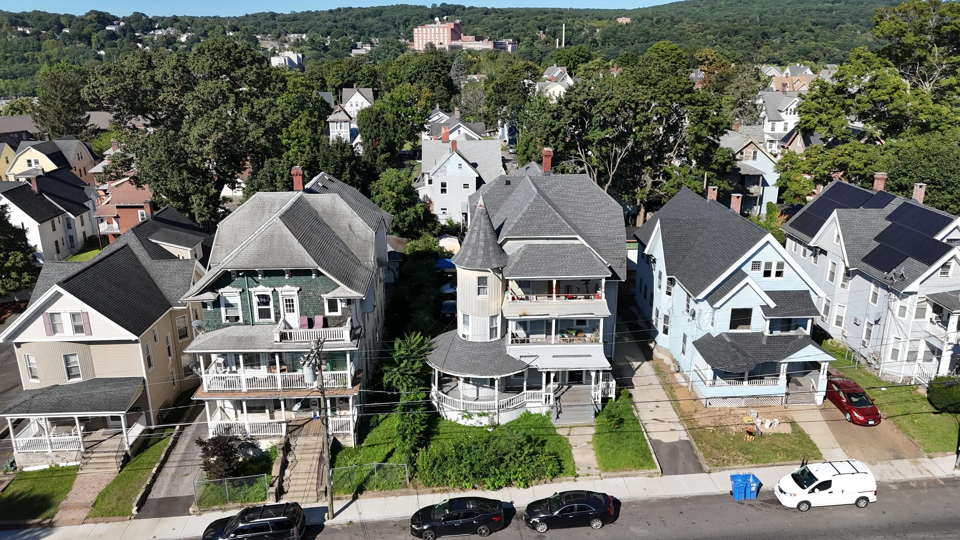 133 Willow Street, Waterbury