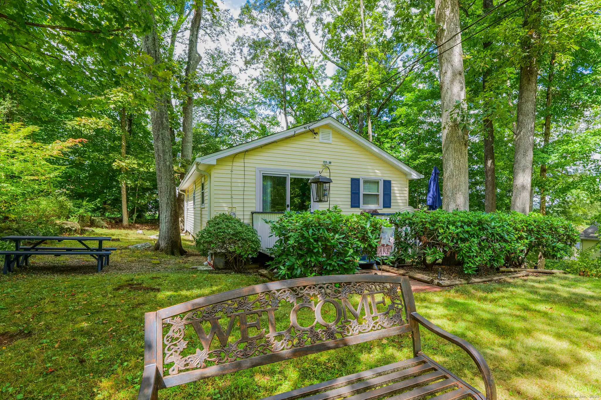 14 Woodside Road, Hebron