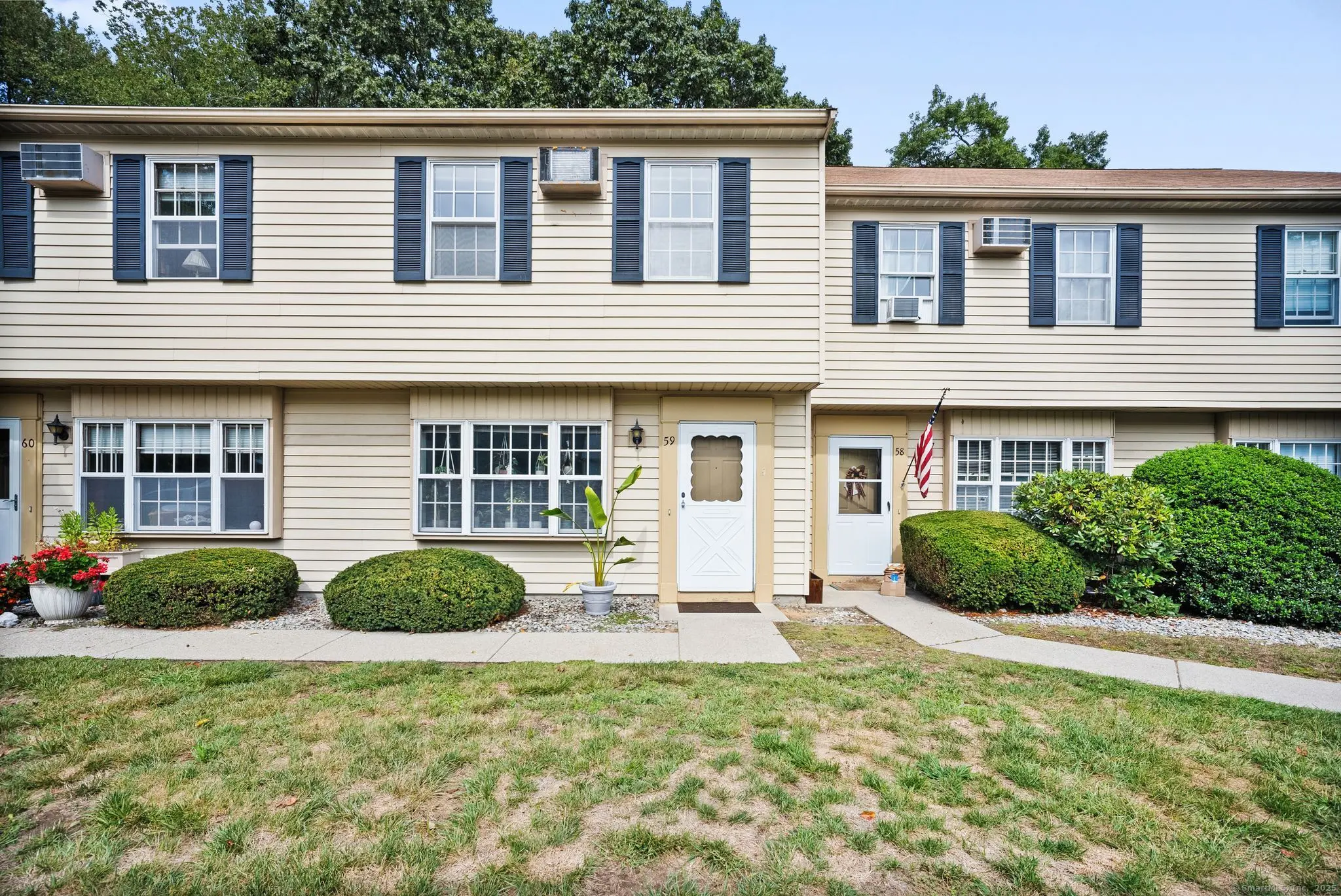 59 Founders Village 59, Clinton