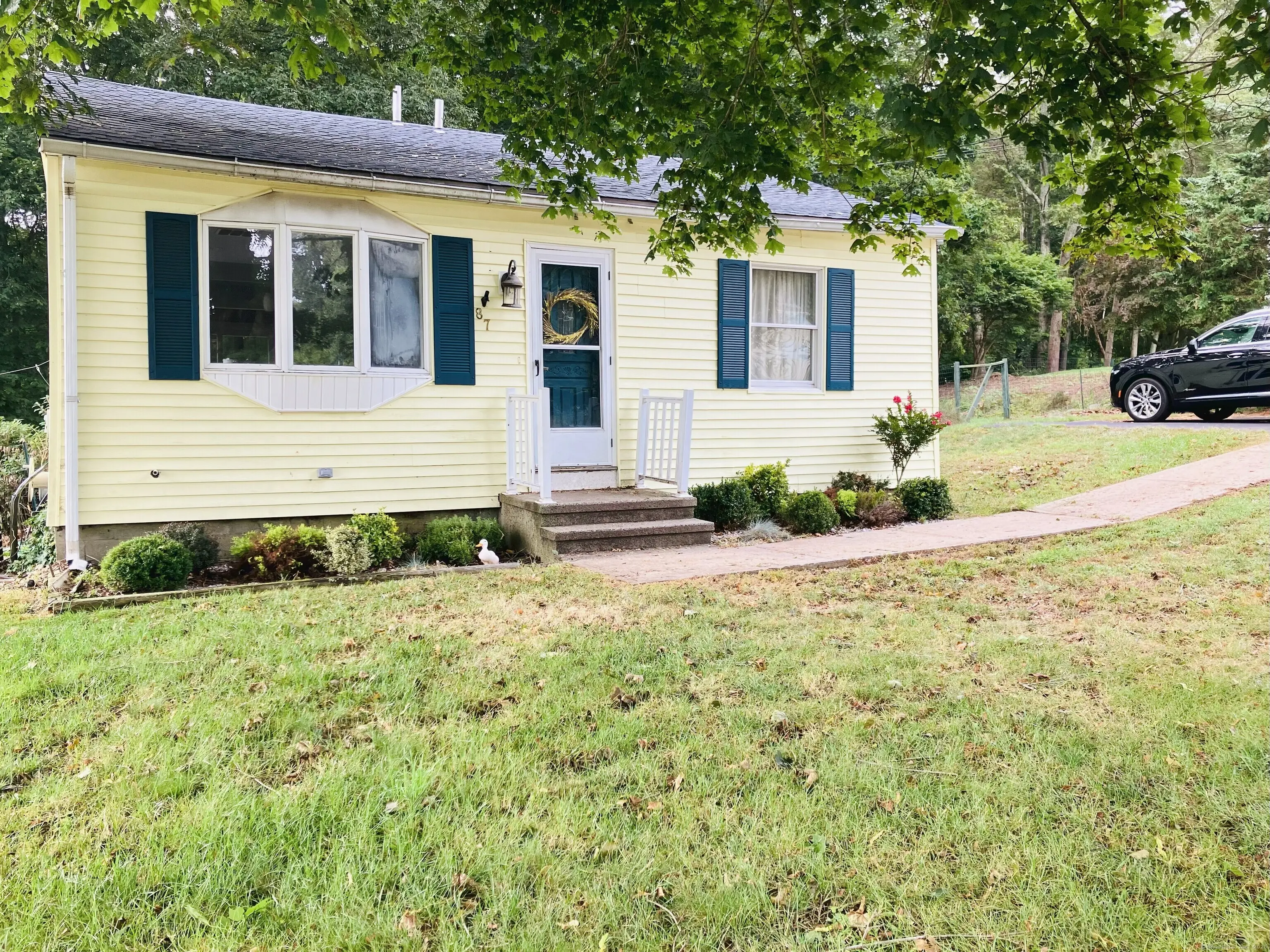 87 Elm Ridge Road, Stonington