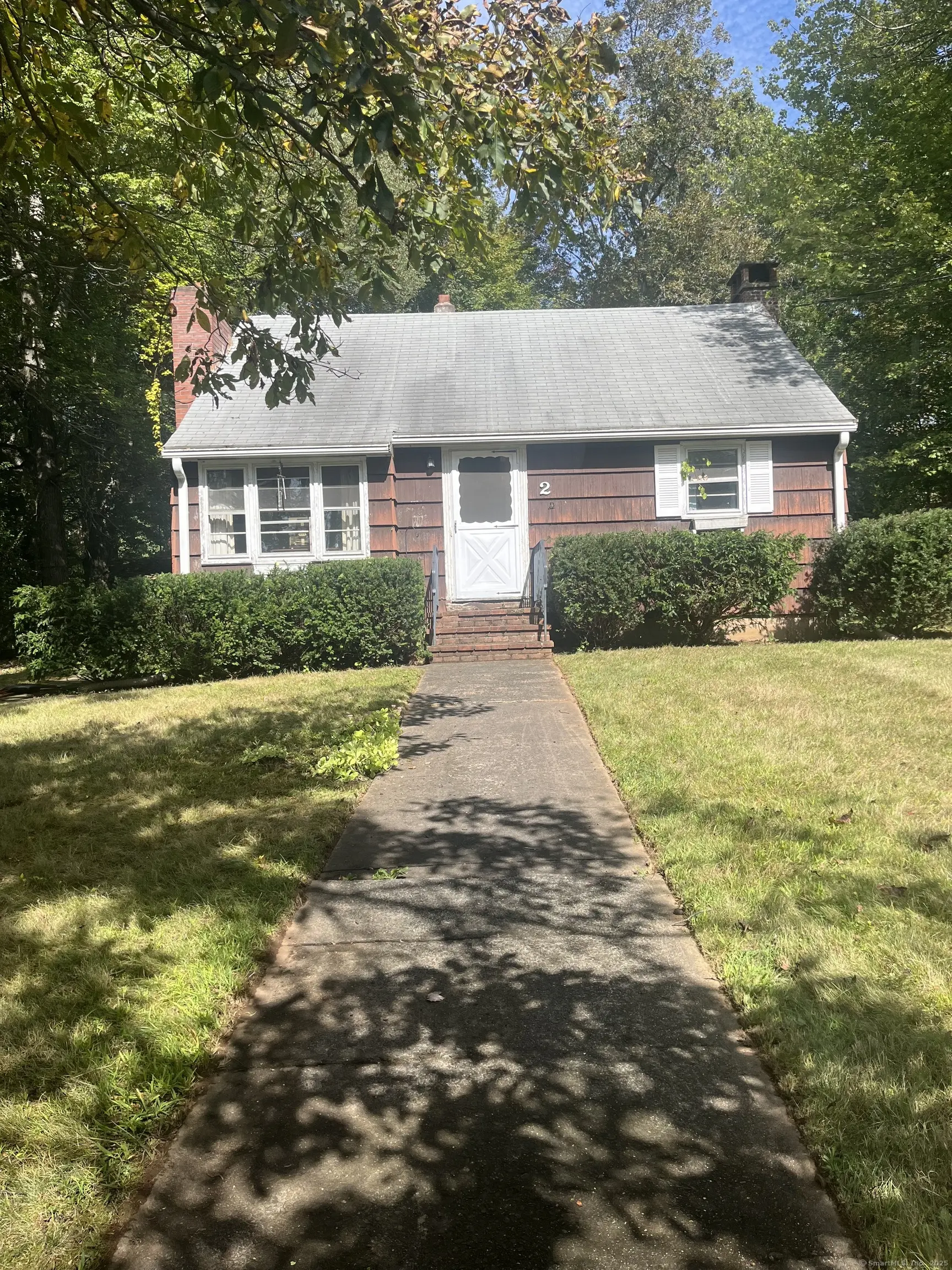 2 Burr Hill Terrace, North Branford