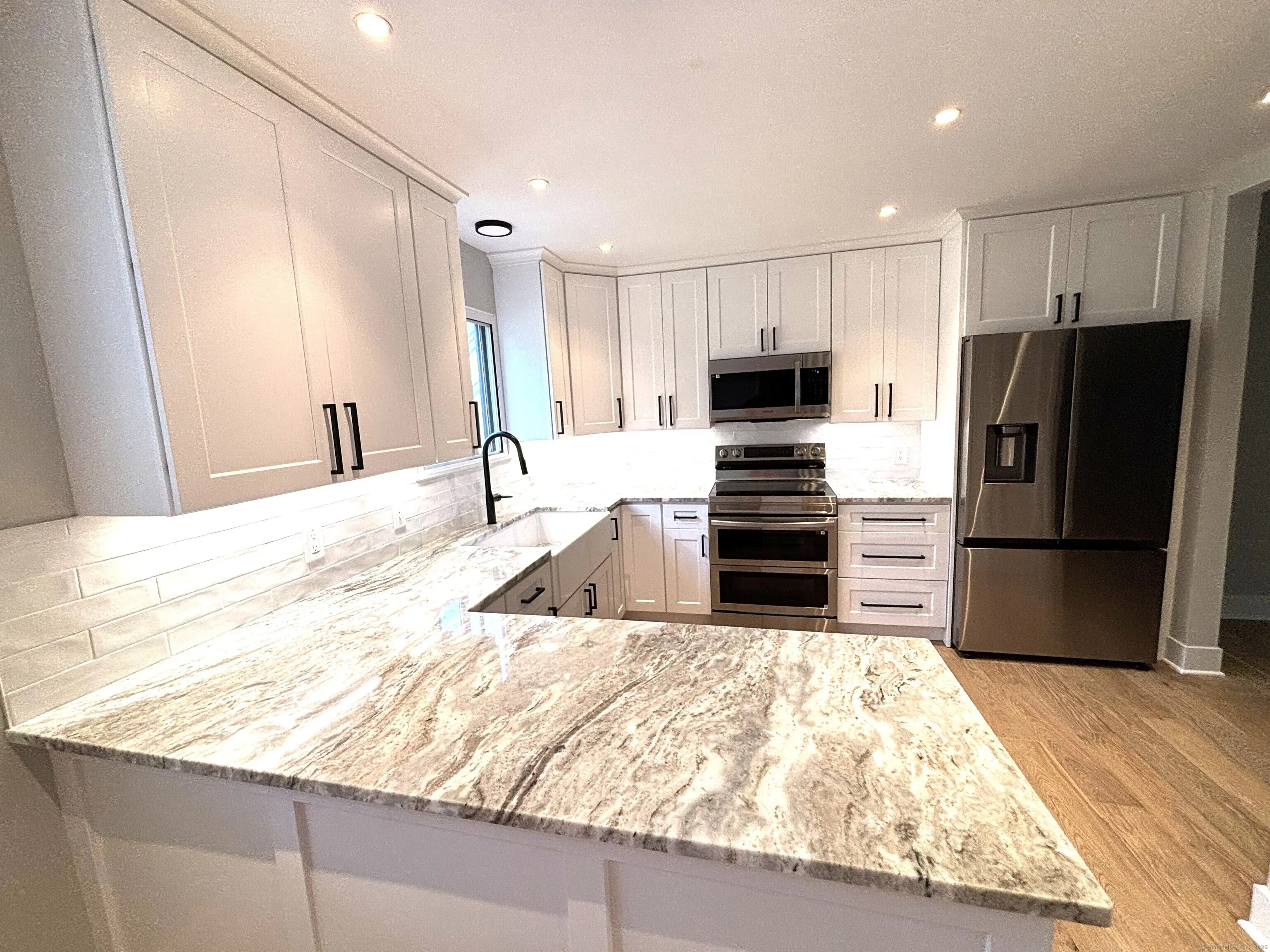 300 Heritage Village B, Southbury