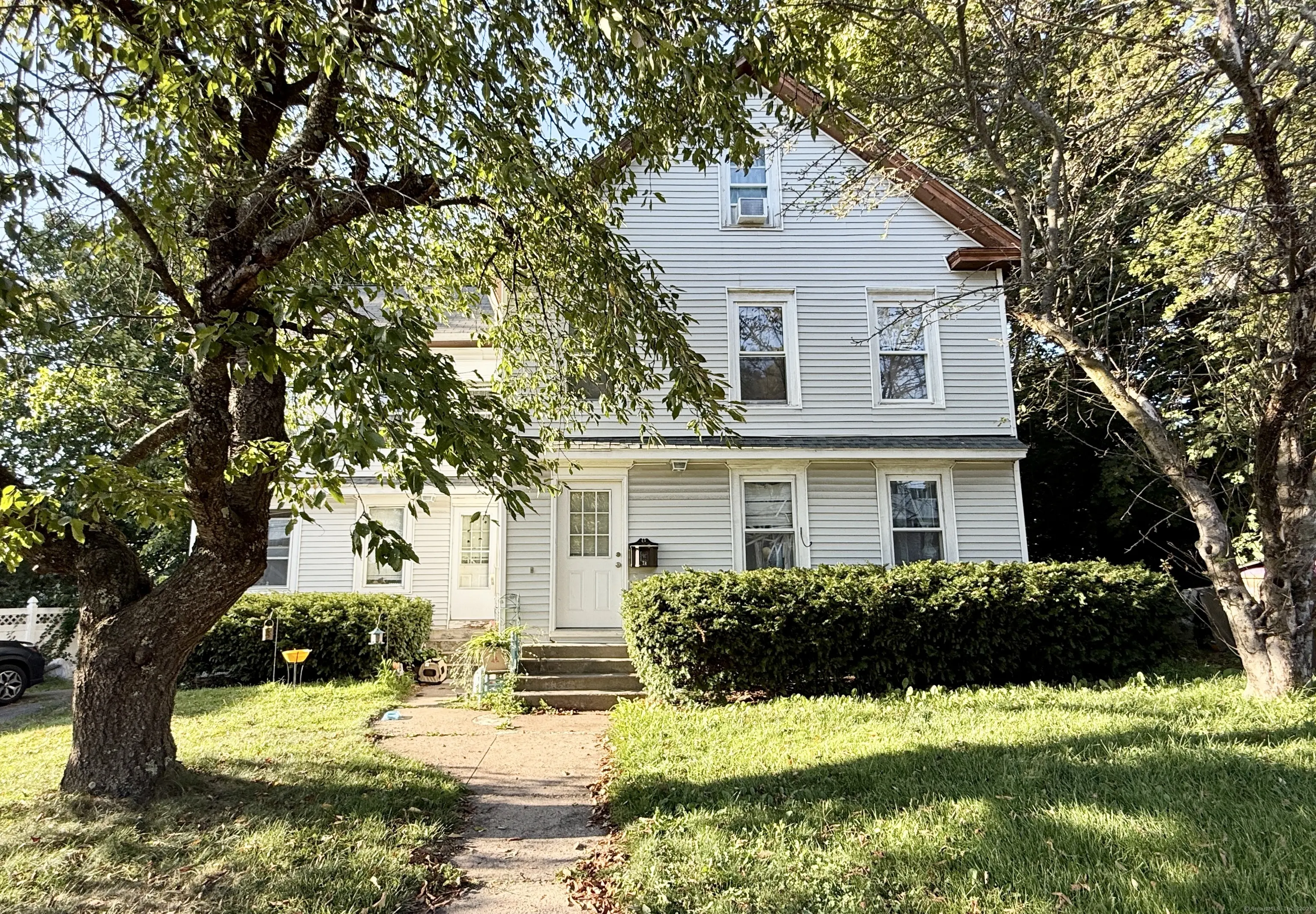 78 Davis Avenue, Vernon