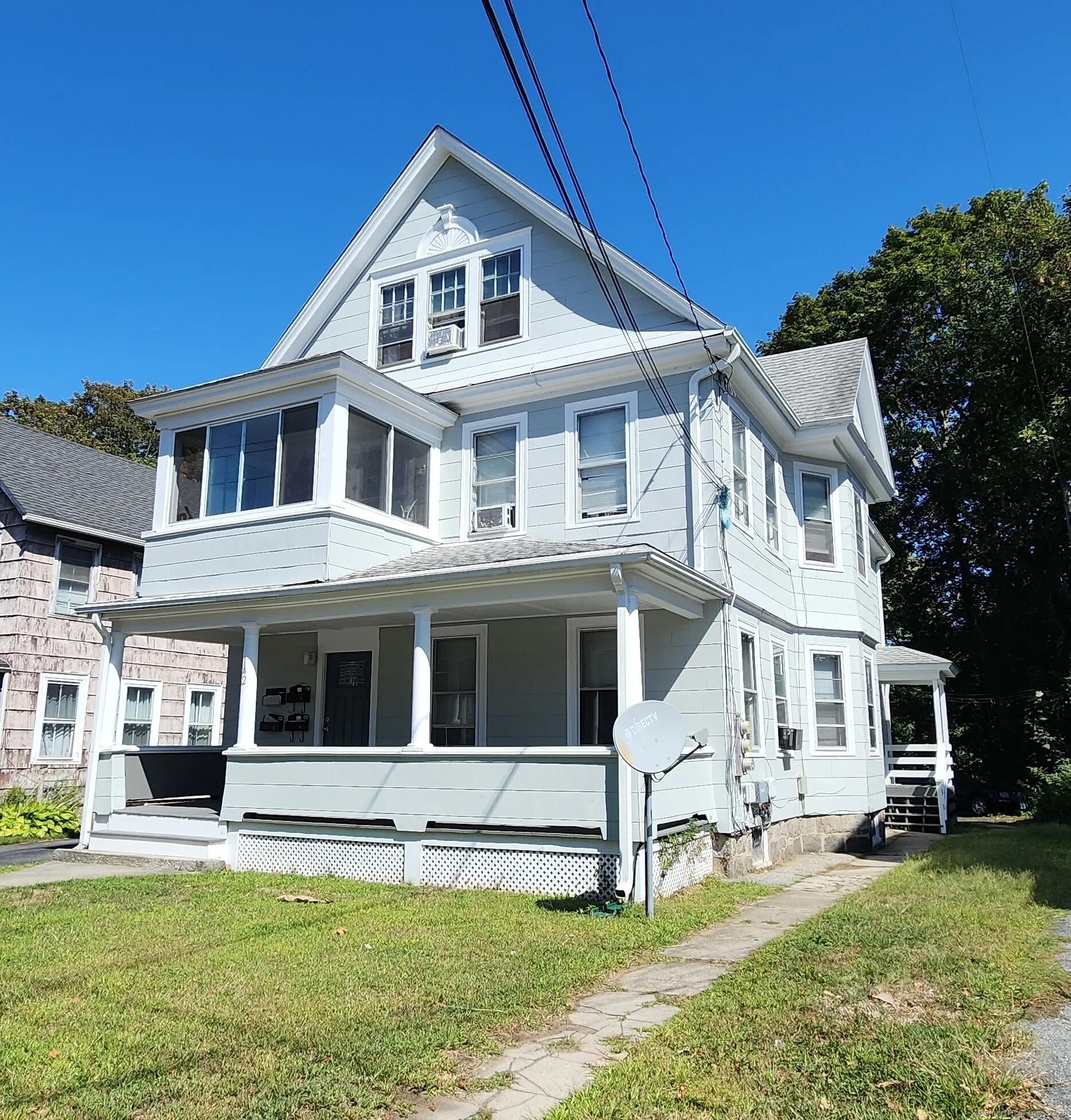 142 Montauk Avenue, New London