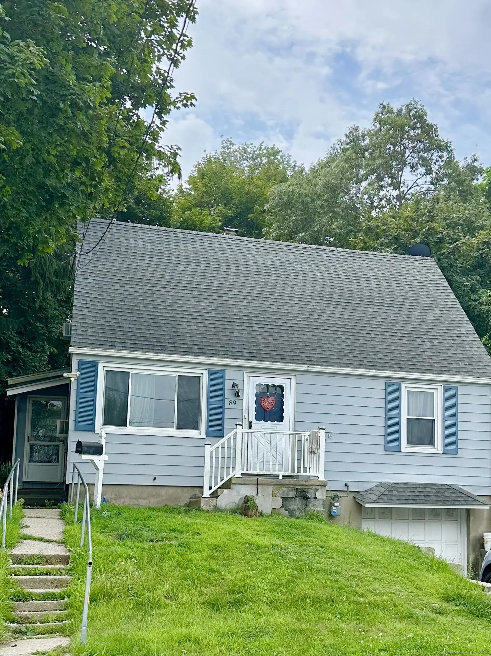 89 Rockledge Drive, Waterbury