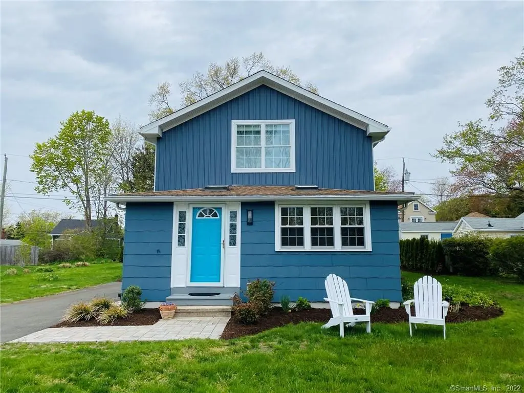 8 Clinton Avenue, Old Saybrook