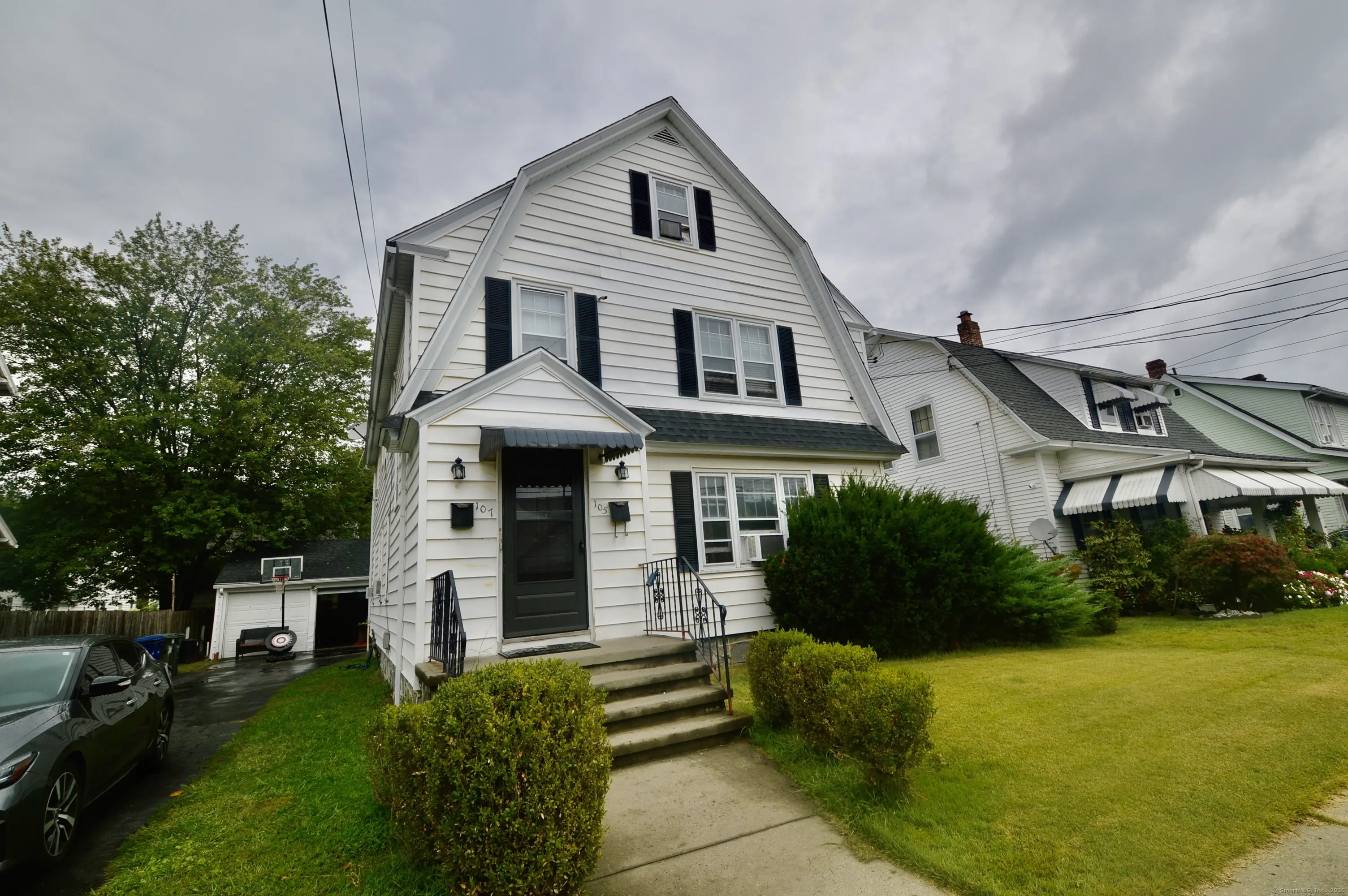105 Beardsley Park Terrace, Bridgeport