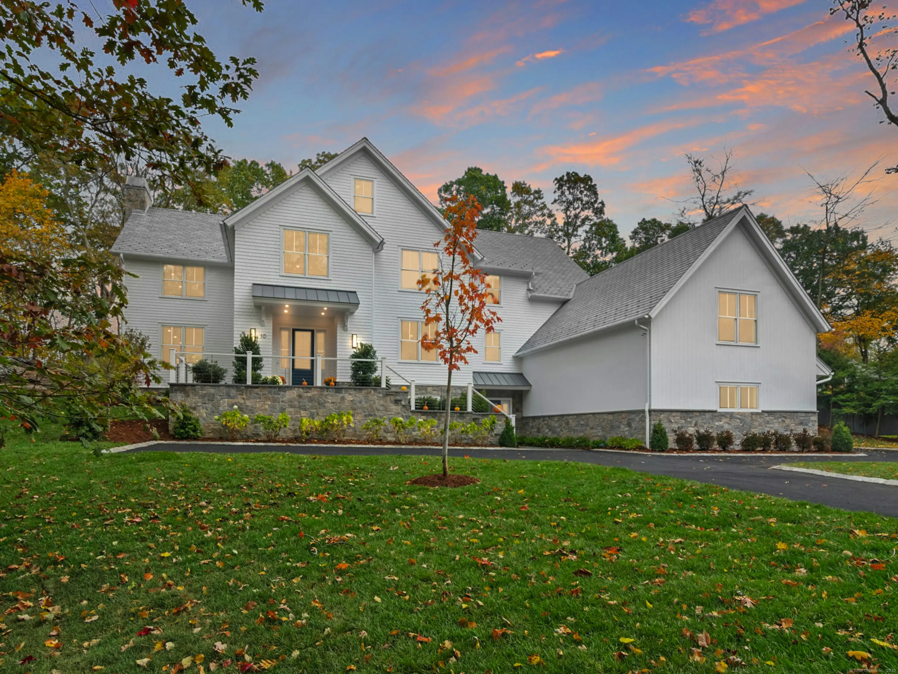 10 Stony Brook Road, Darien