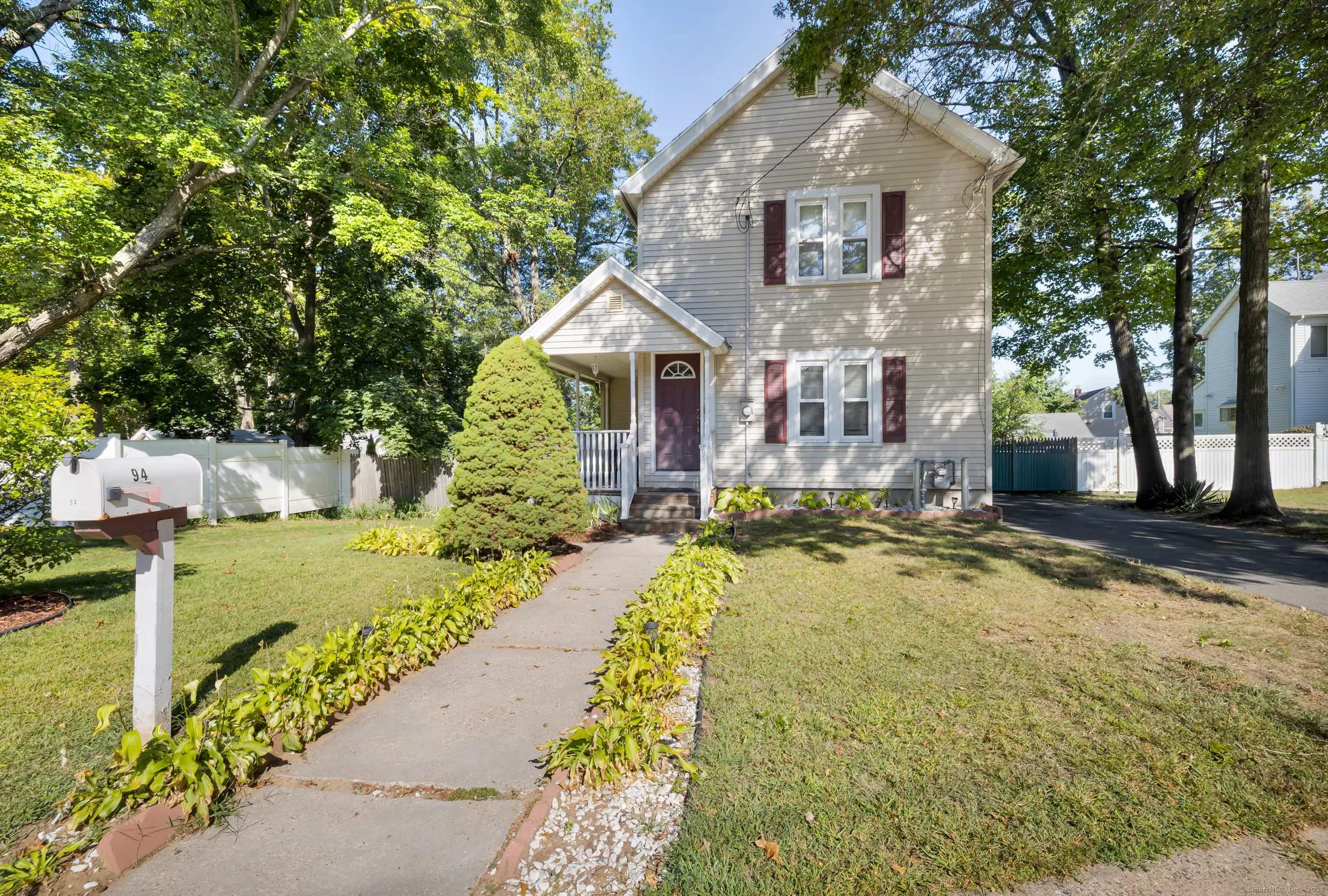 94 Larrabee Street, East Hartford