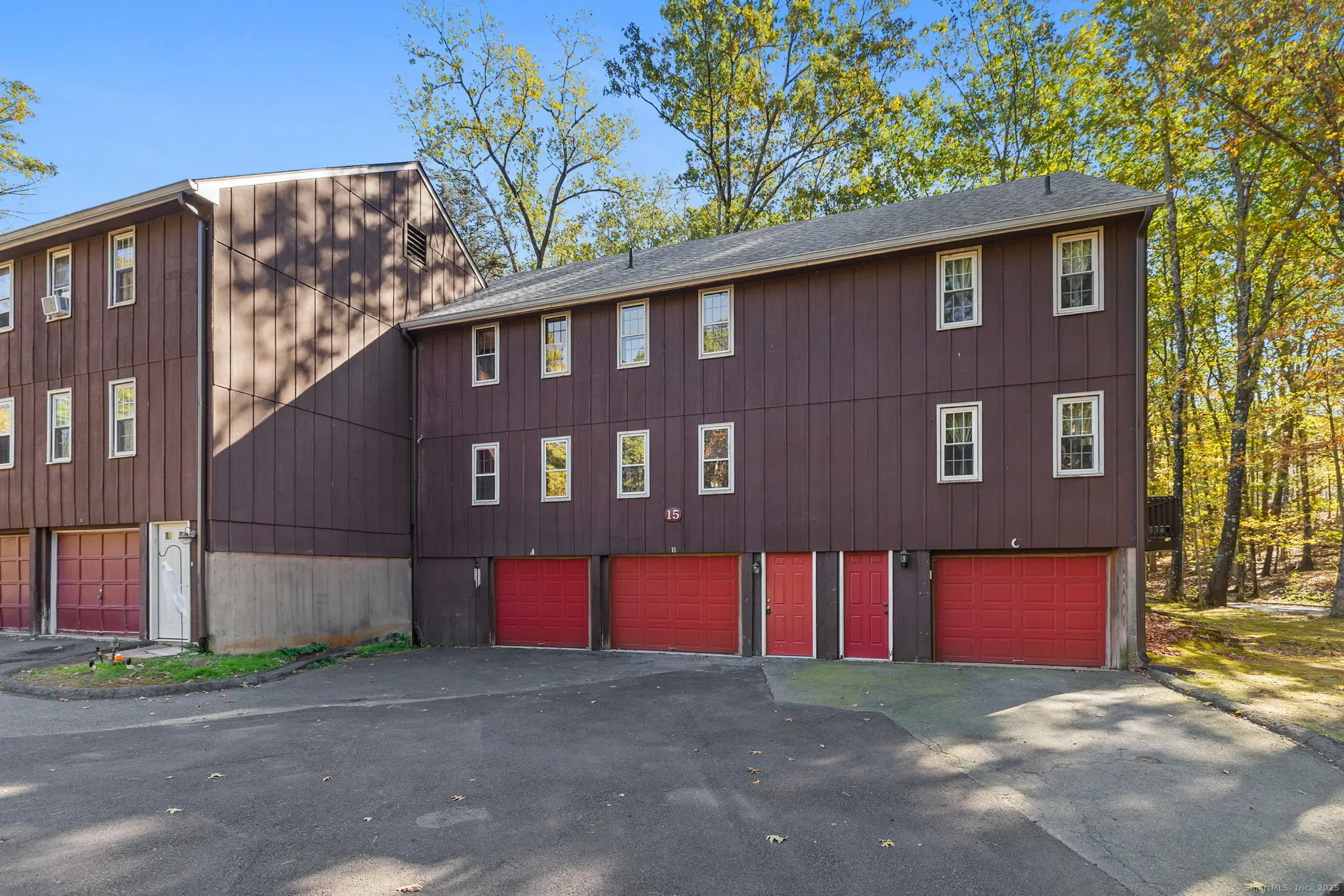 239 Old Farms Road Apt 15a, Avon