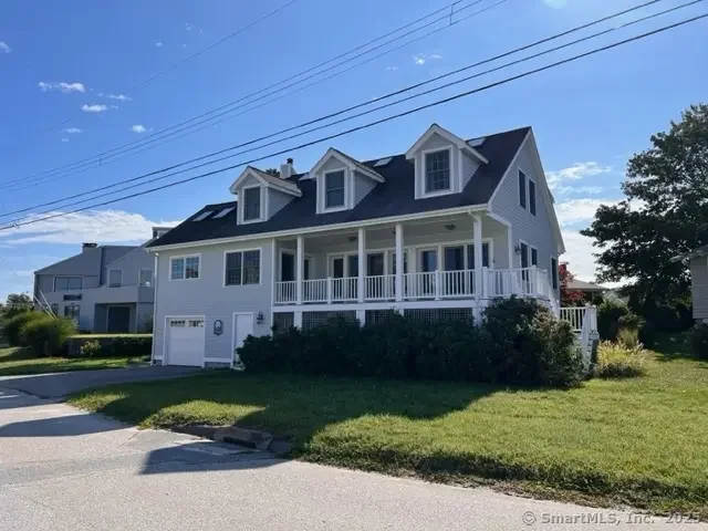 242 West Shore Avenue, Groton